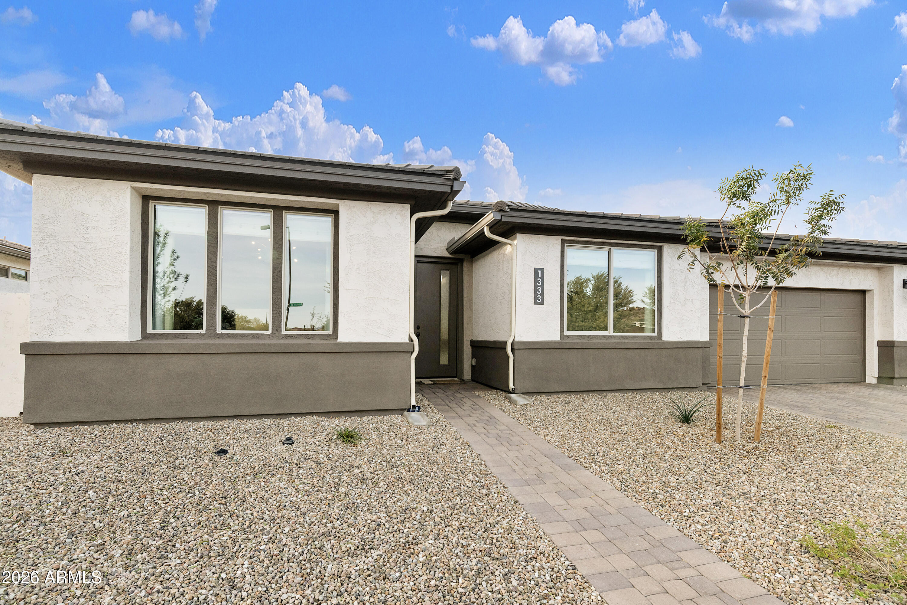 1333 W CREOSOTE Drive