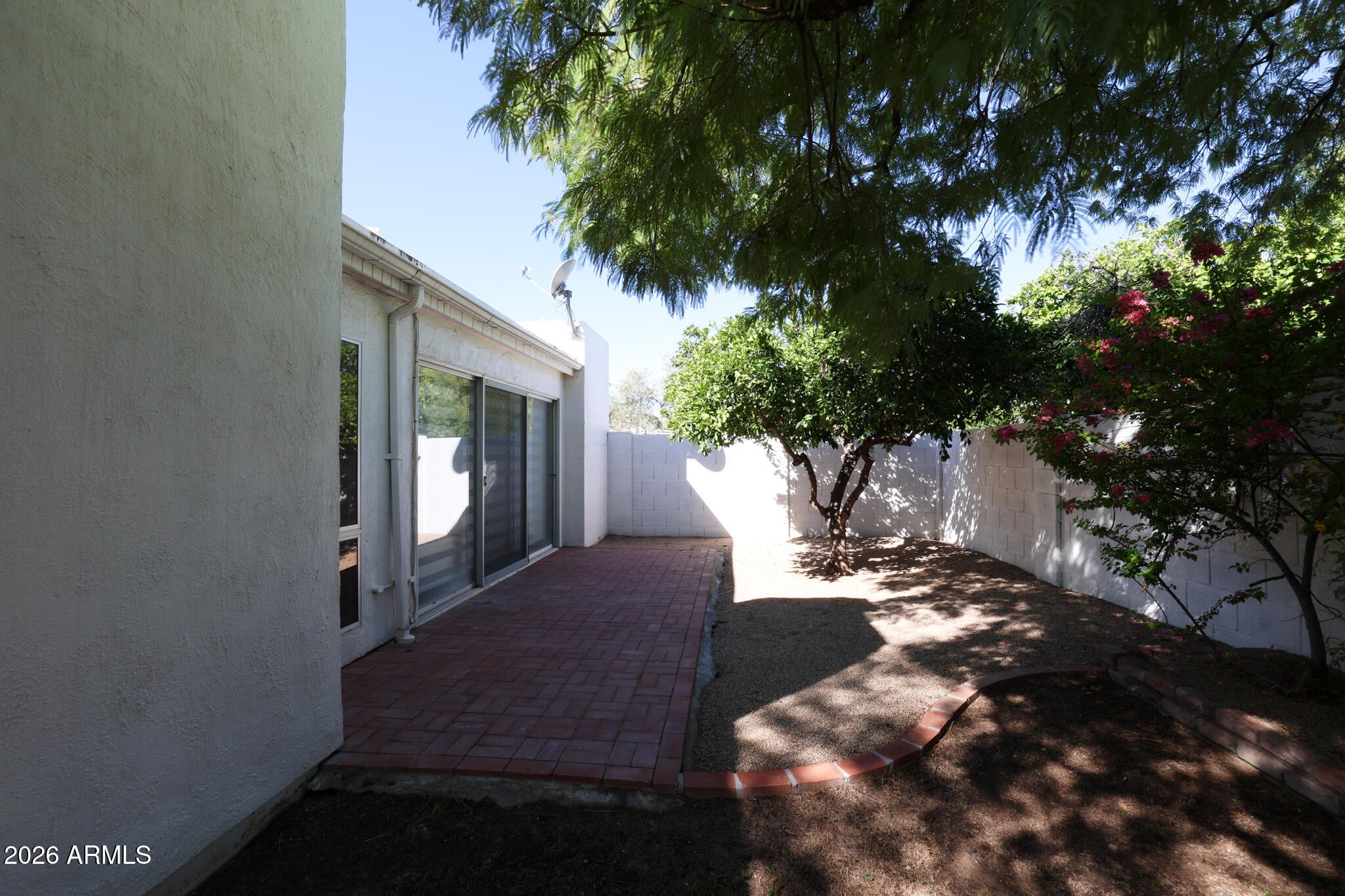 16 E CALAVAR Road