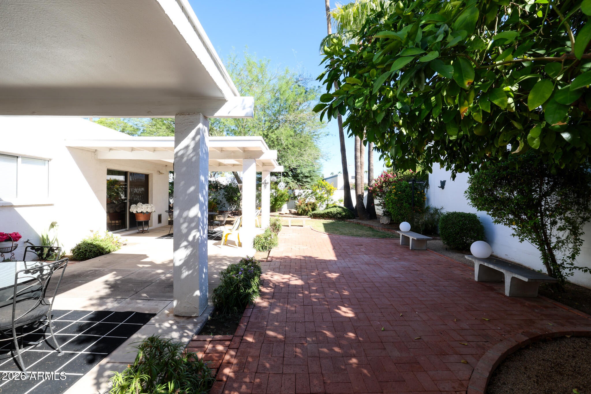 16 E CALAVAR Road