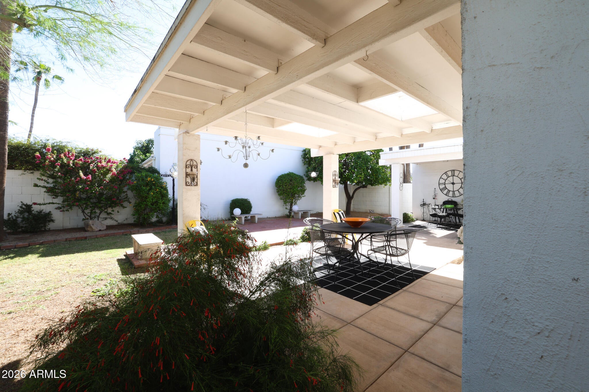 16 E CALAVAR Road