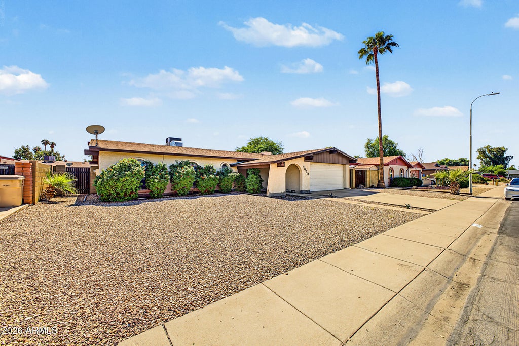 Photo of 4633 W Lawrence Lane, Glendale, AZ 85302 (MLS # 7088368)