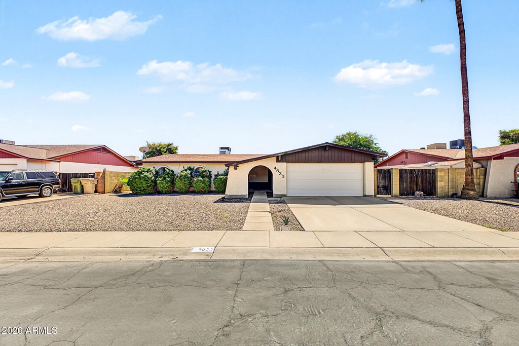 Photo of 4633 W Lawrence Lane, Glendale, AZ 85302 (MLS # 7088368)
