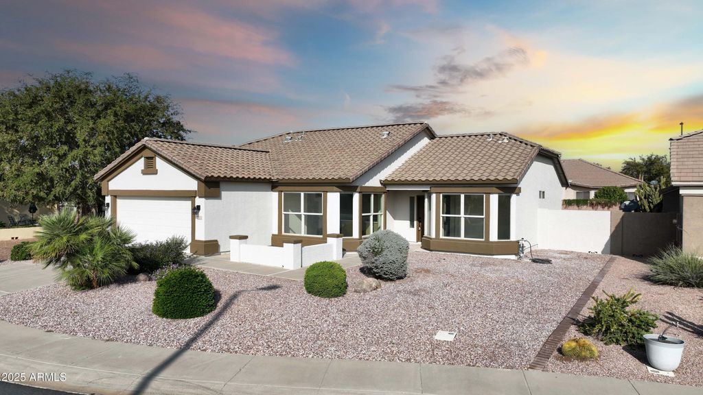 Photo of 3098 E Hazeltine Way, Chandler, AZ 85249 (MLS # 6952235)