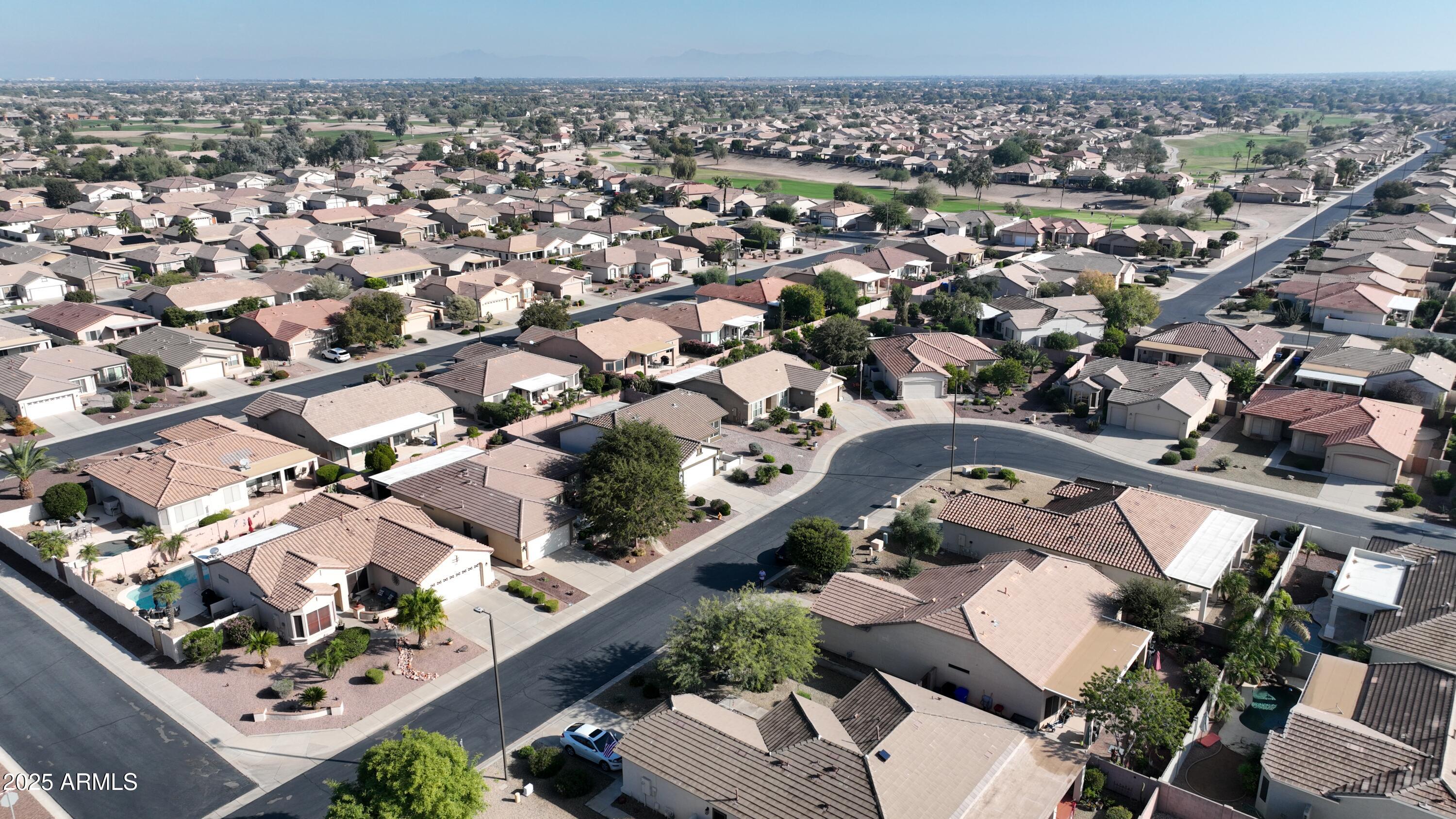 3098 E HAZELTINE Way