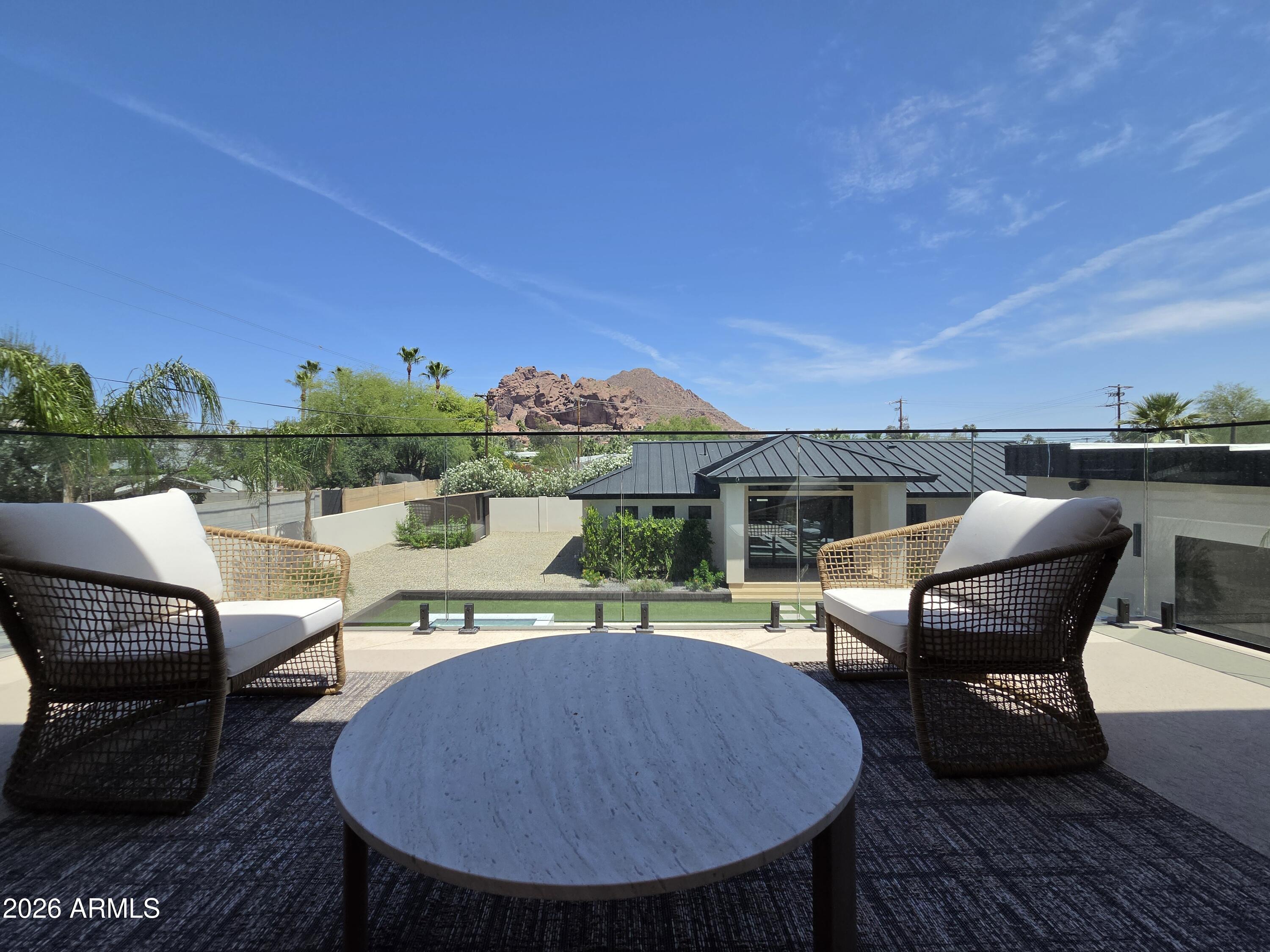 4332 E Vermont Avenue