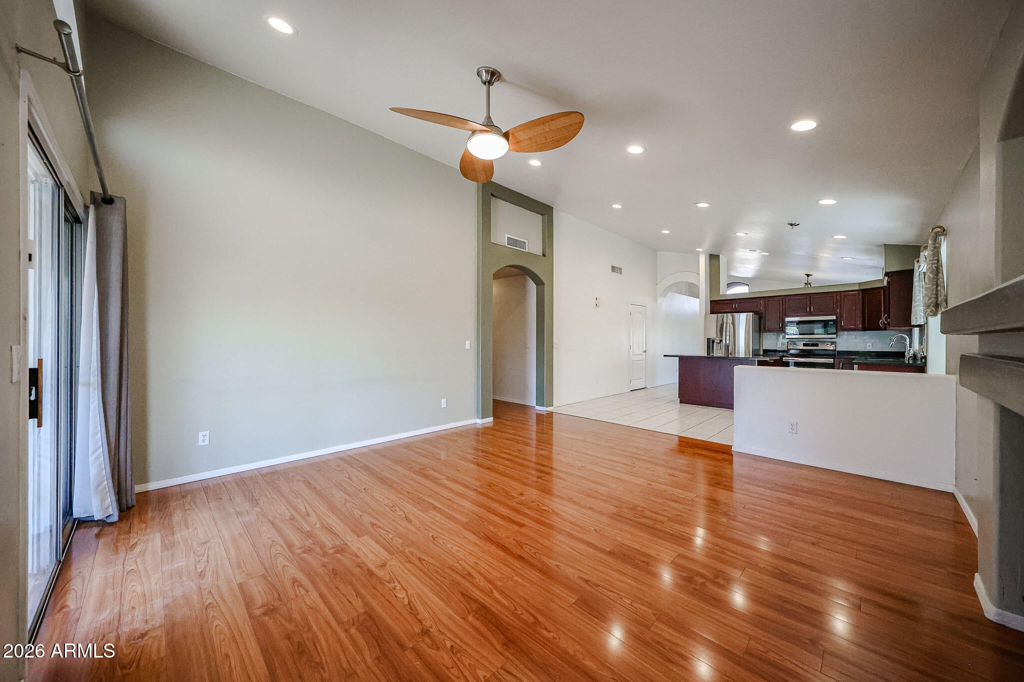 503 W KELTON Lane