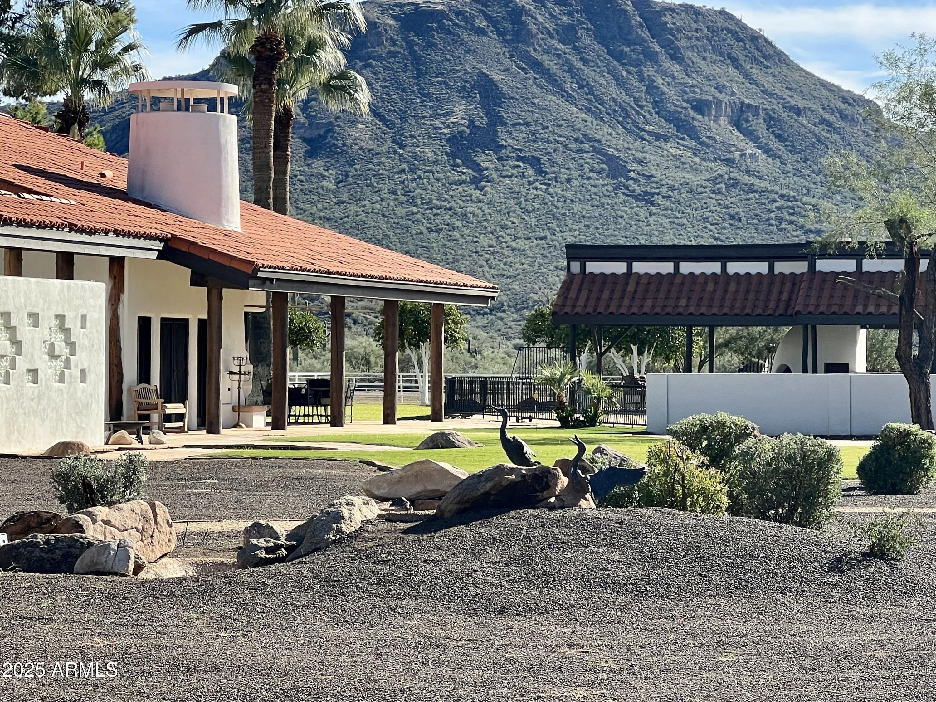 5950 W TABLE MESA Road