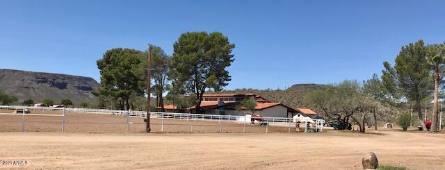 5950 W TABLE MESA Road