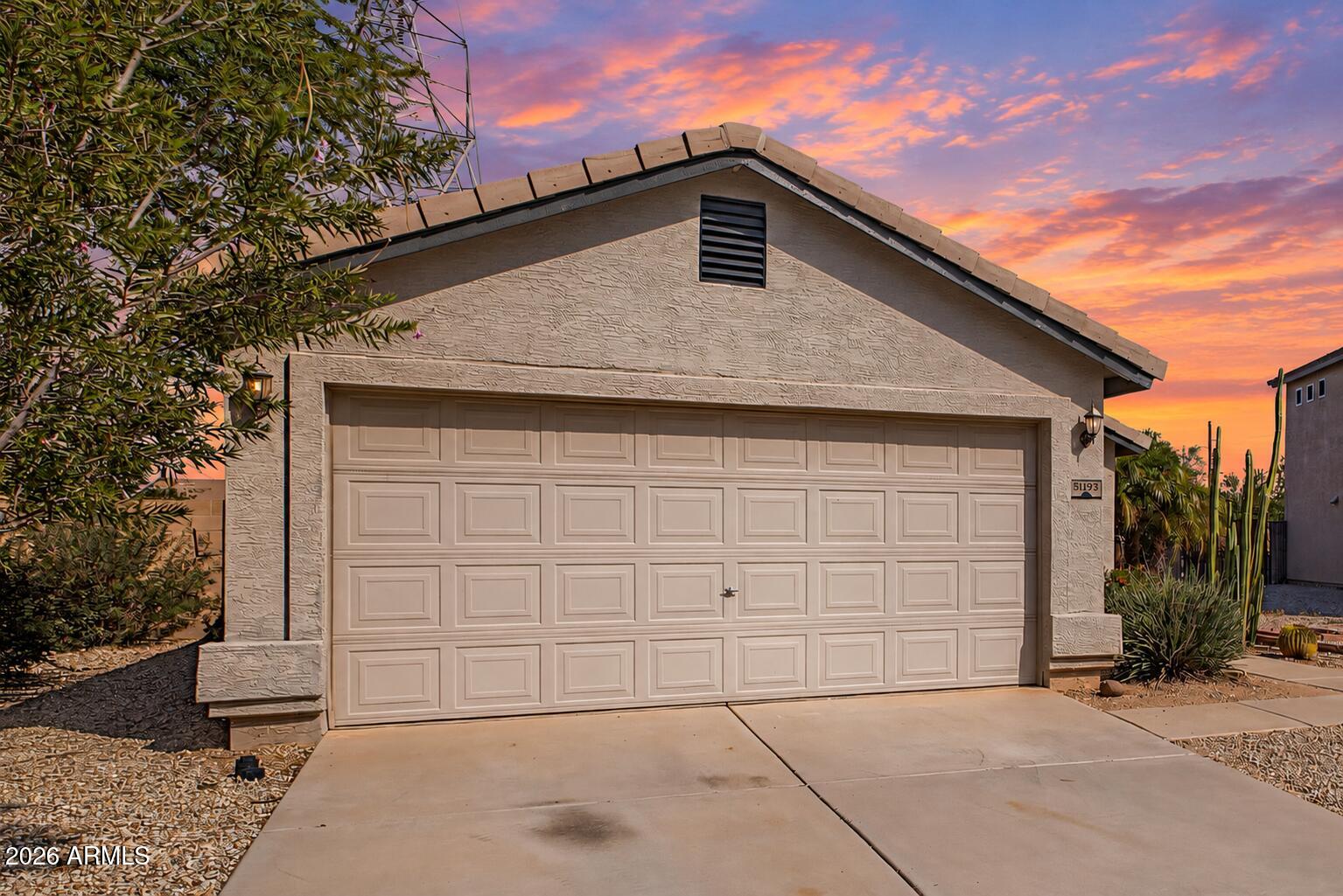 31193 N MESQUITE Way