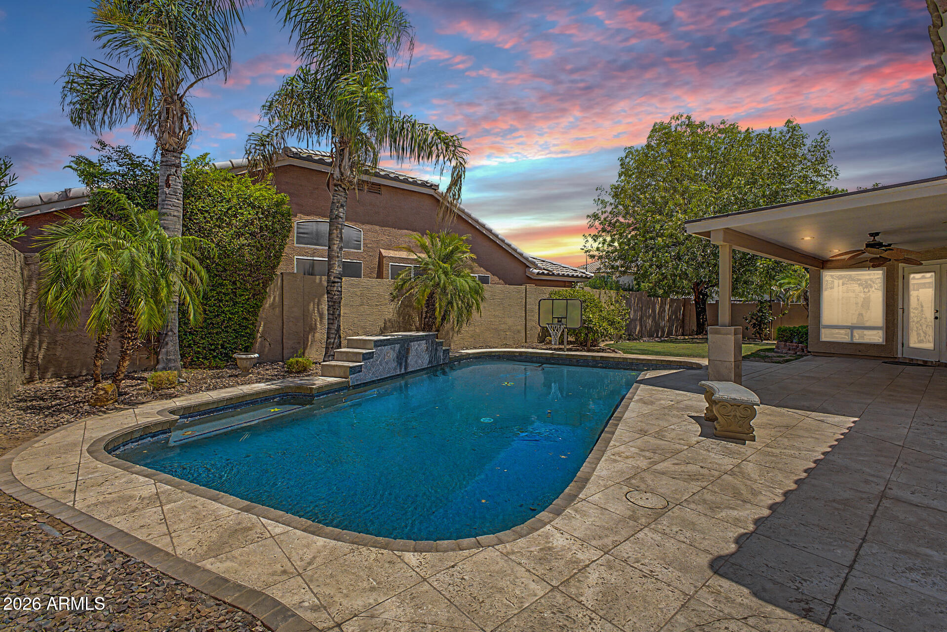1373 N ROADRUNNER Drive