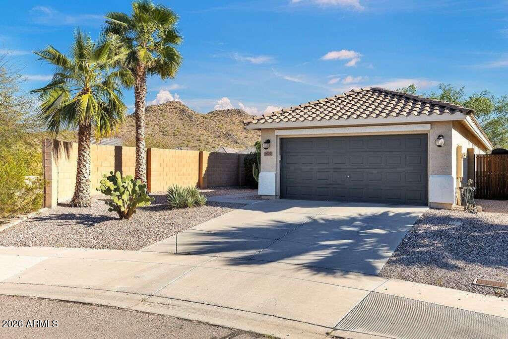 1995 W KRISTINA Avenue