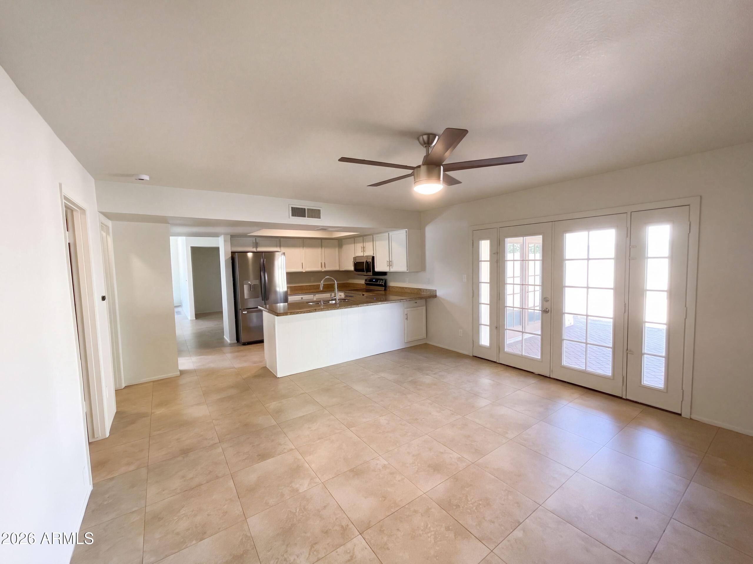 4038 W MERCER Lane