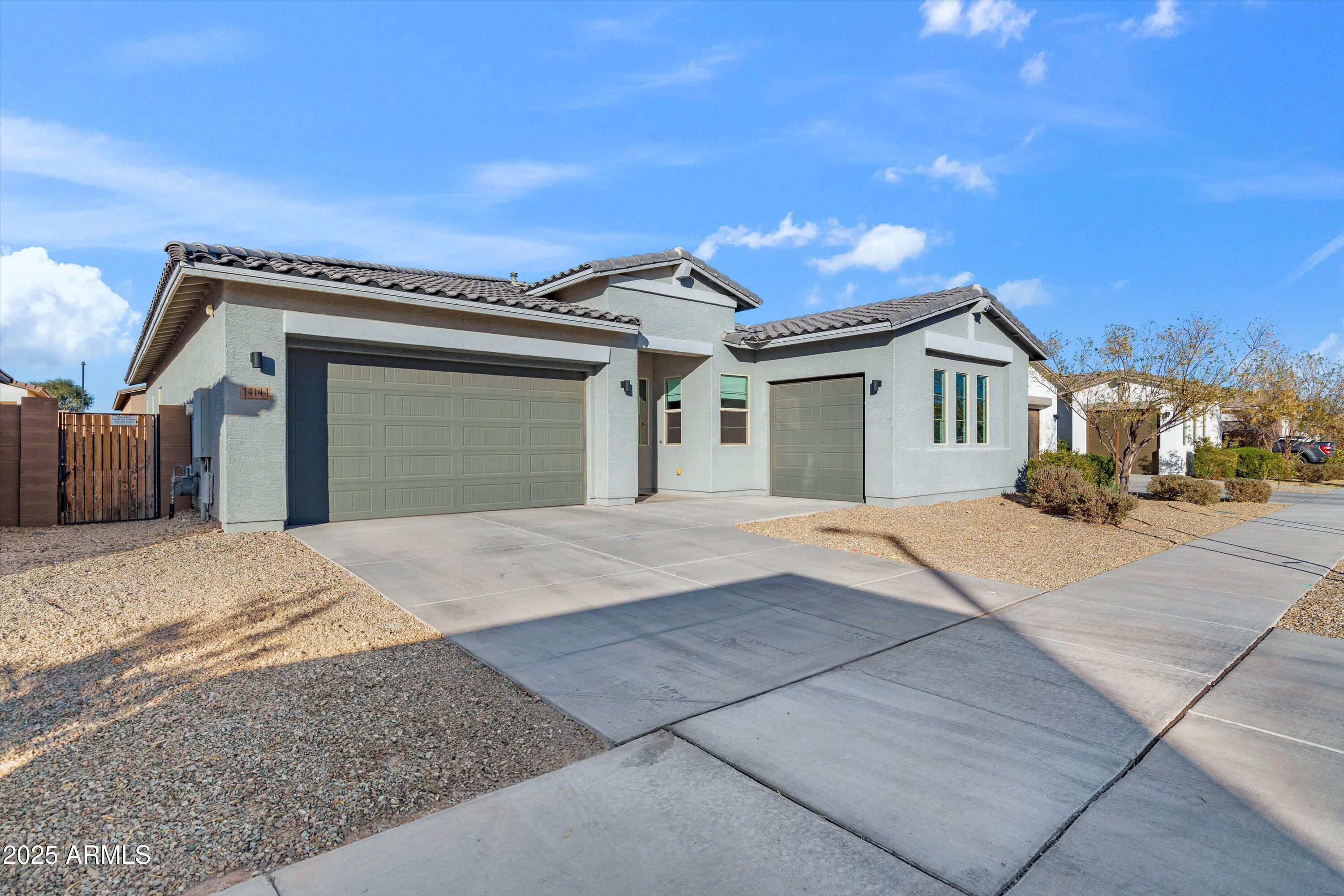 14144 W SMOKETREE Drive