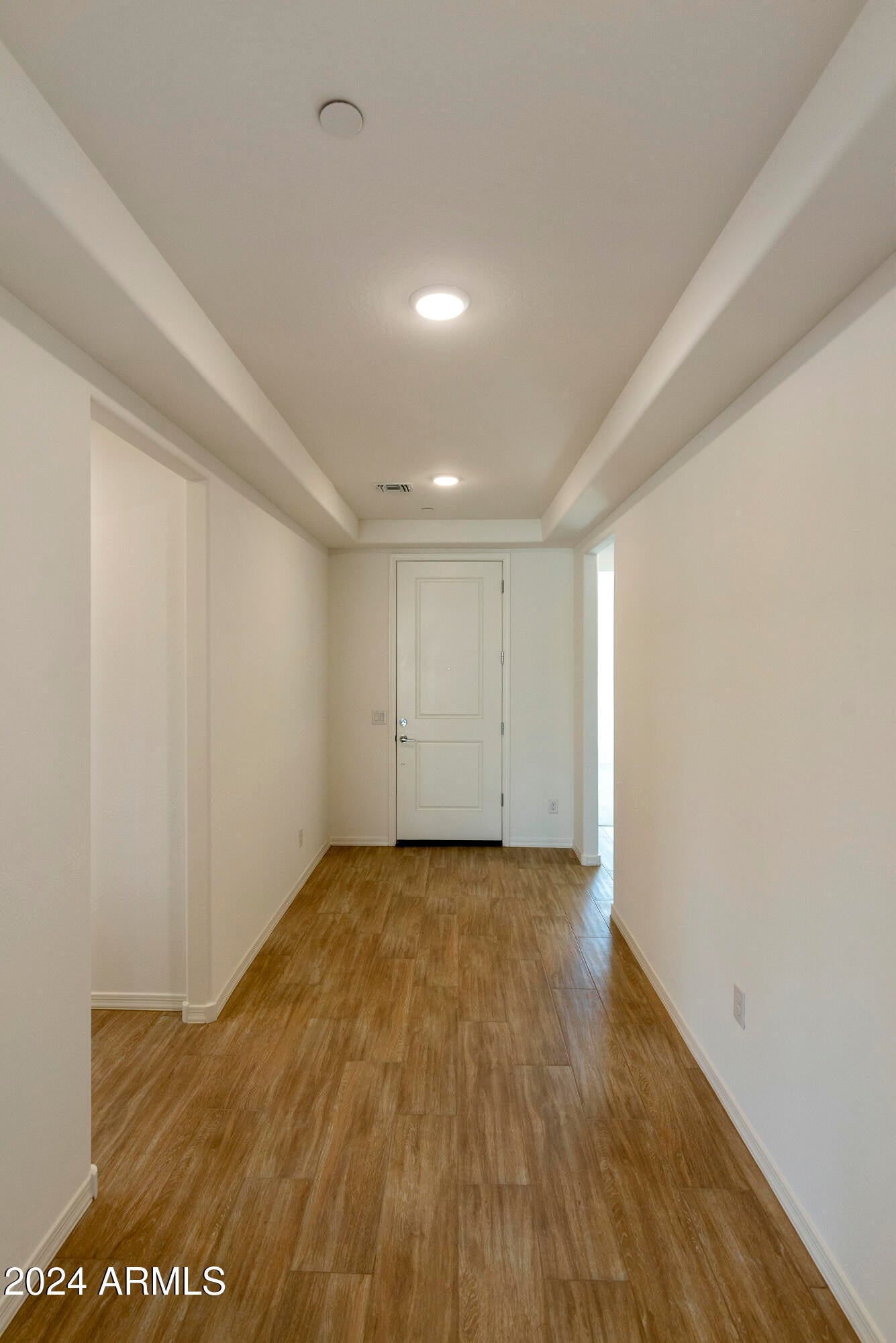 15664 W MERCER Lane