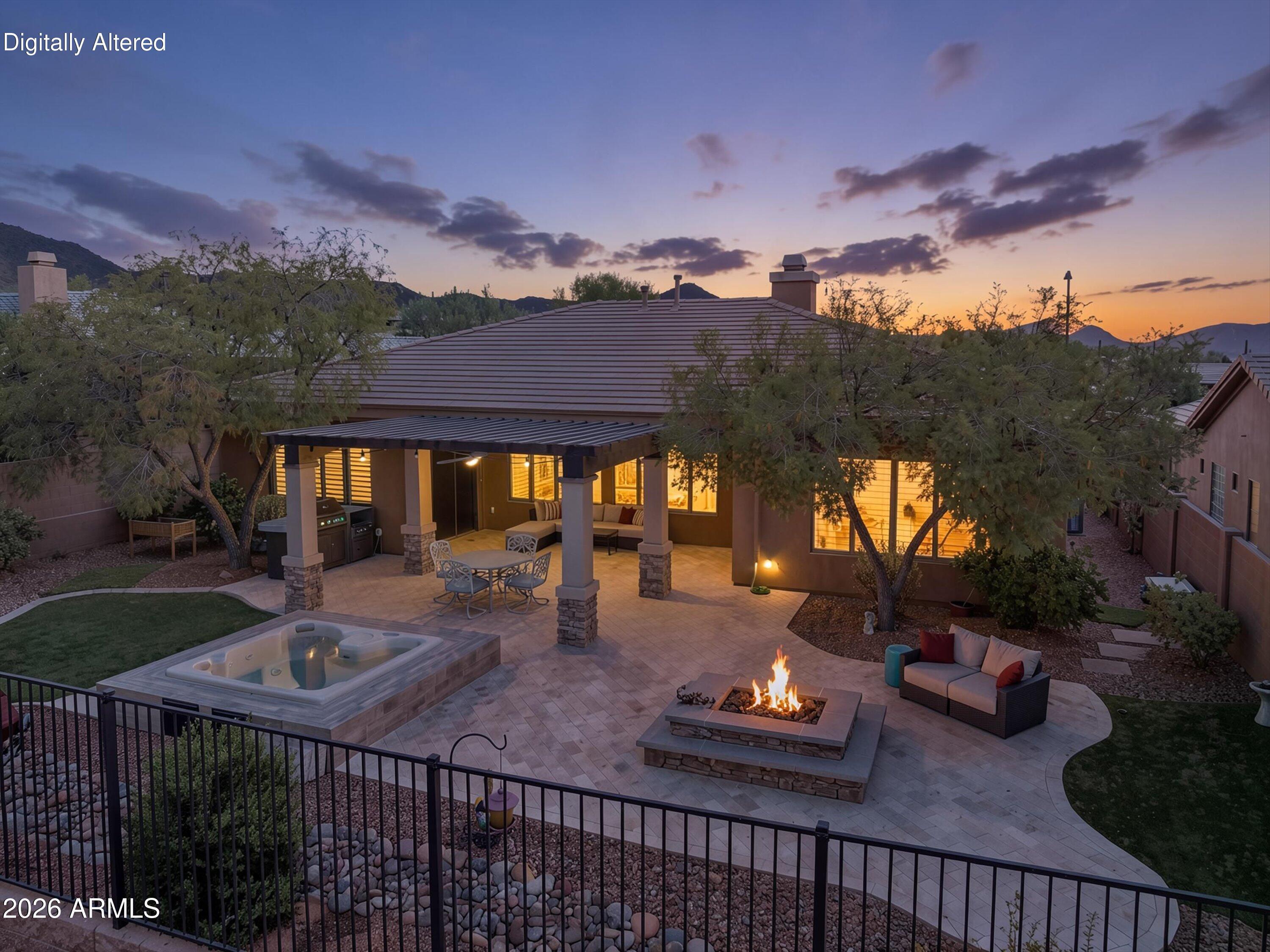 41802 N ROLLING GREEN Way