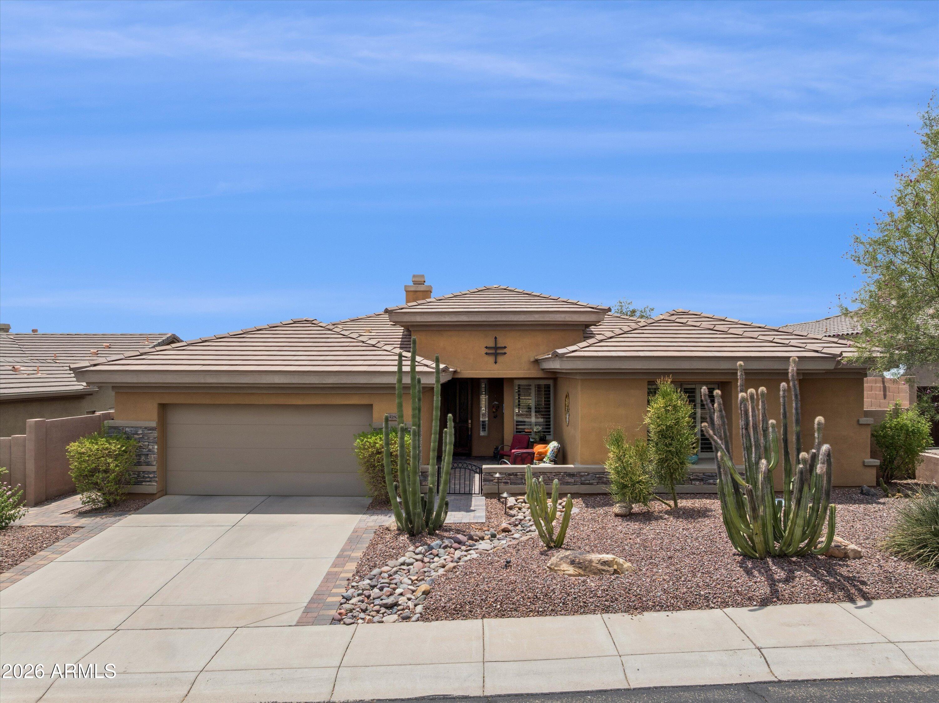 41802 N ROLLING GREEN Way