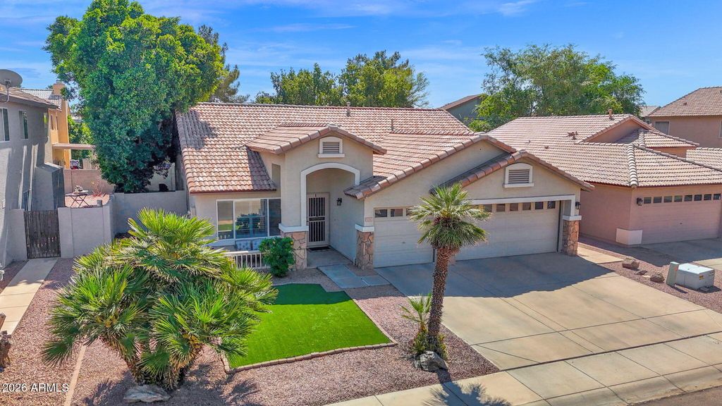Photo of 1141 E Bruce Avenue, Gilbert, AZ 85234 (MLS # 7000714)