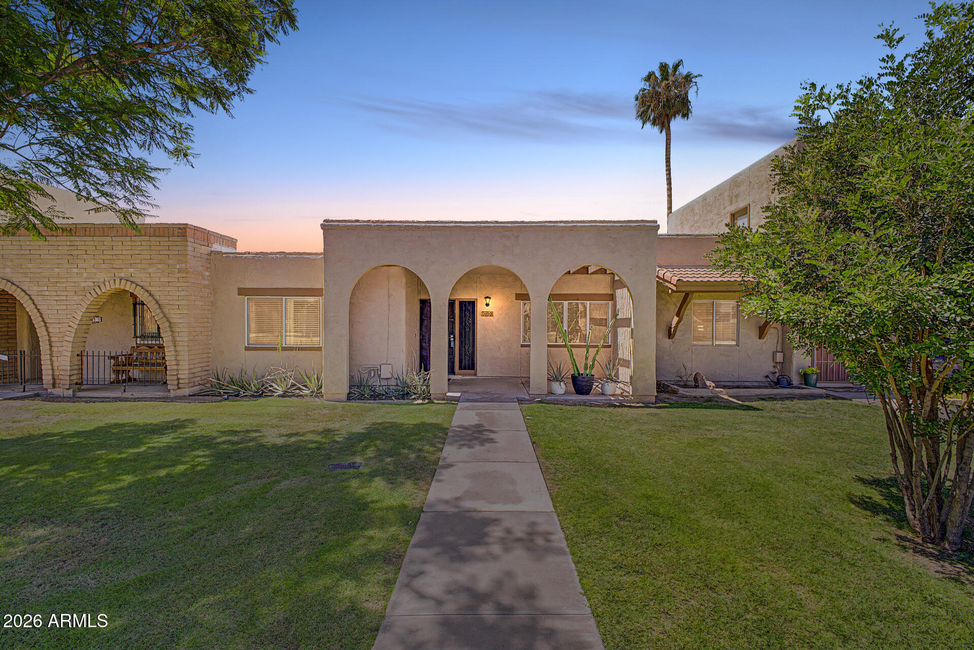 2109 E DUNBAR Drive