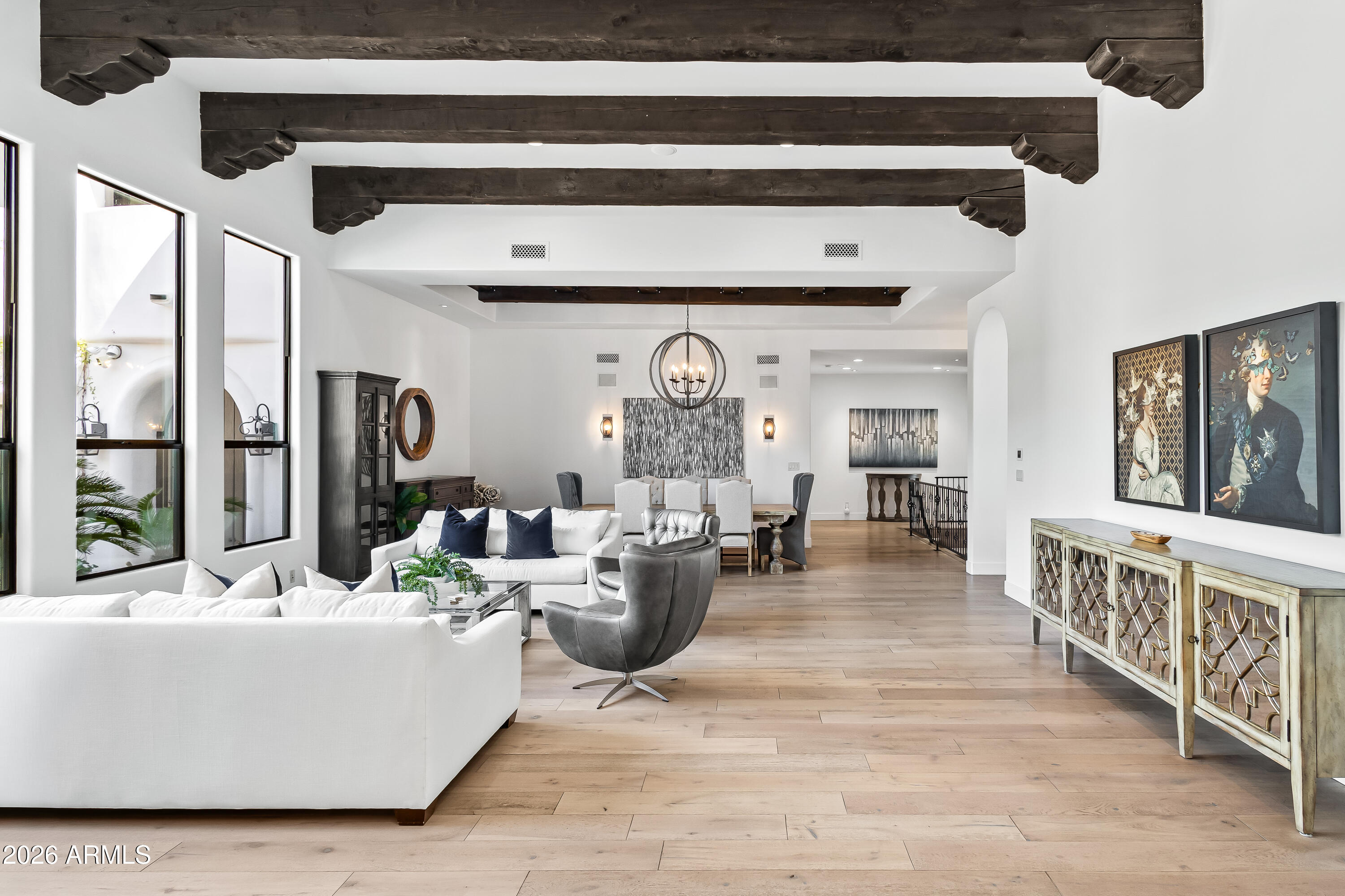 4725 N LAUNFAL Avenue