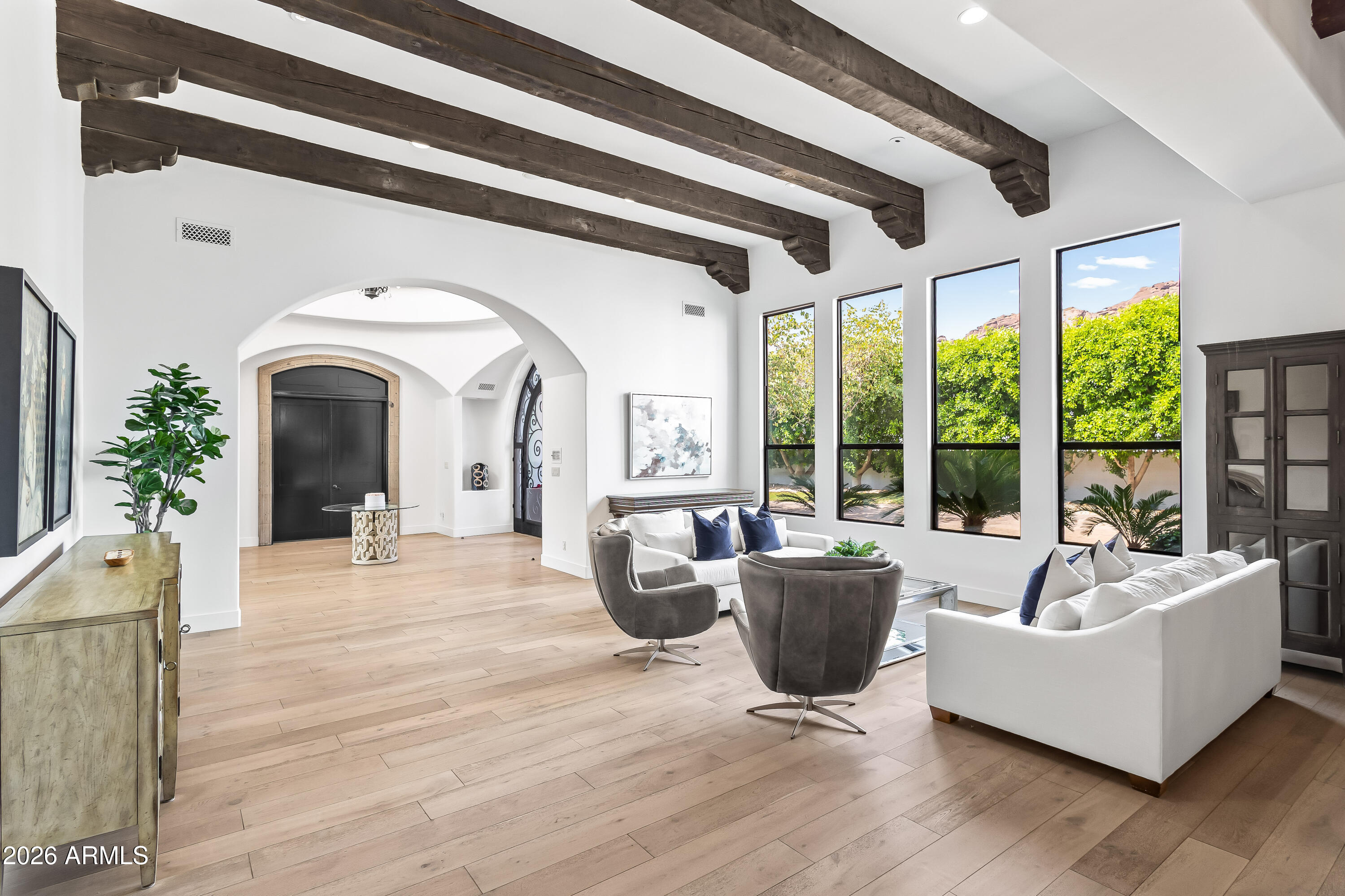 4725 N LAUNFAL Avenue