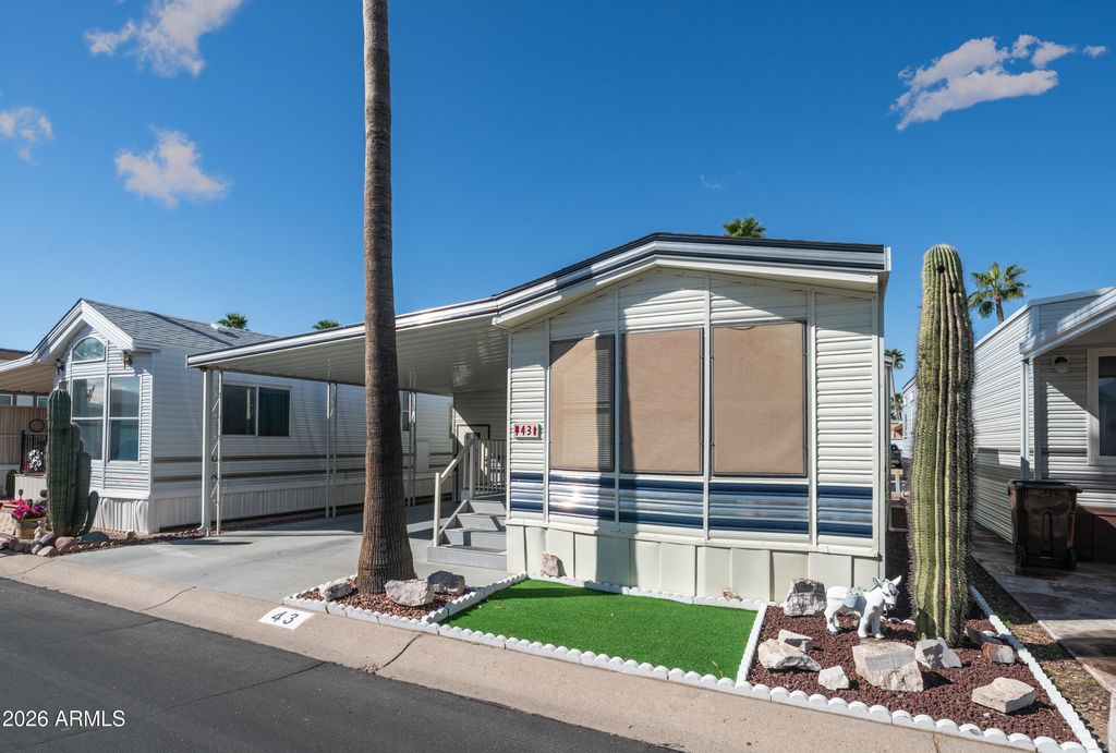 Photo of 43 Iron Ore Drive, Apache Junction, AZ 85119 (MLS # 6988212)