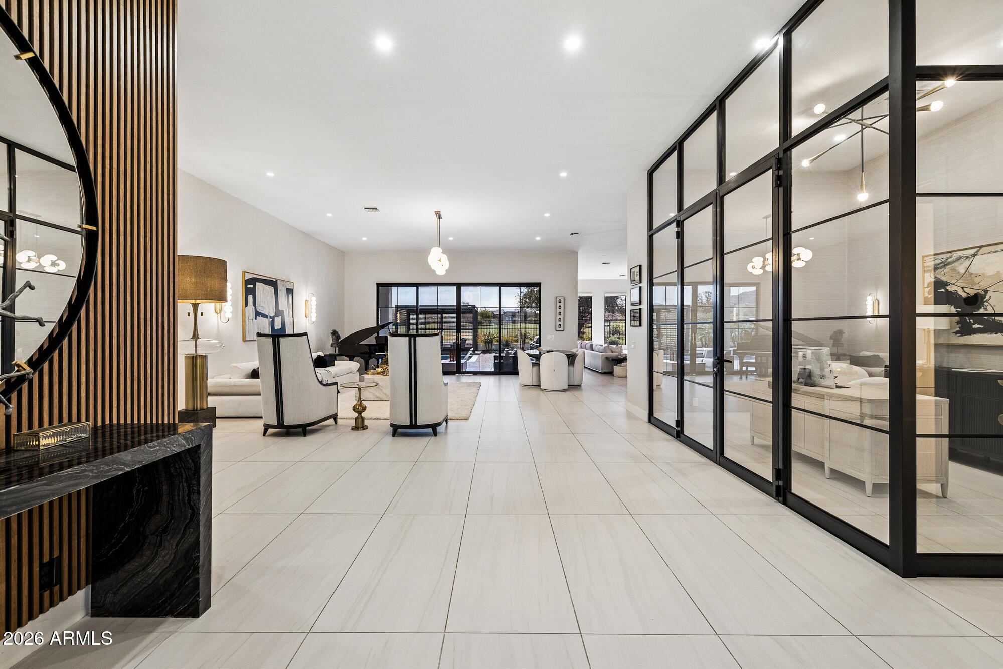 7130 E SADDLEBACK Street 11