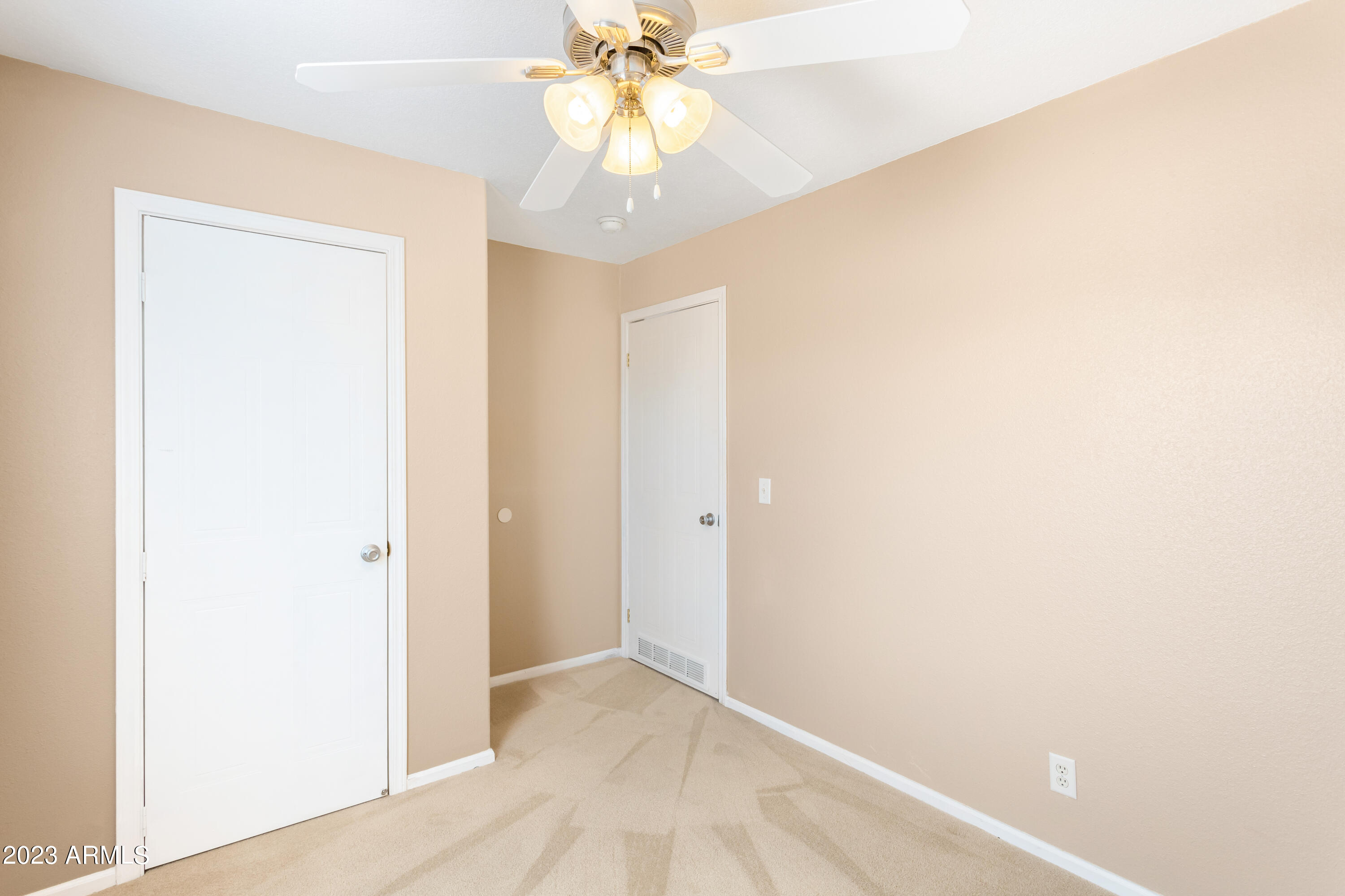 HODGINS ACRES - Residential
