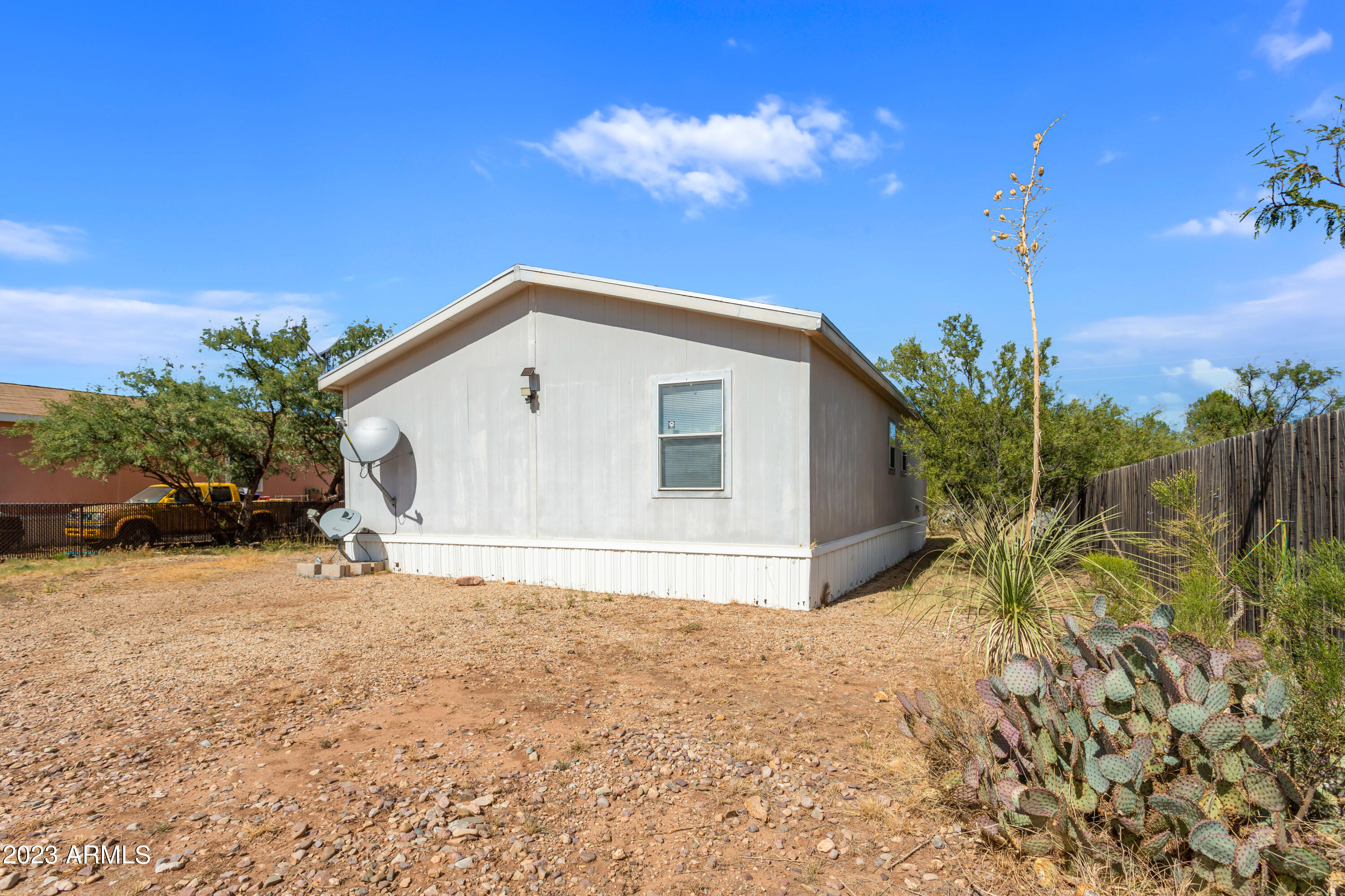 HODGINS ACRES - Residential