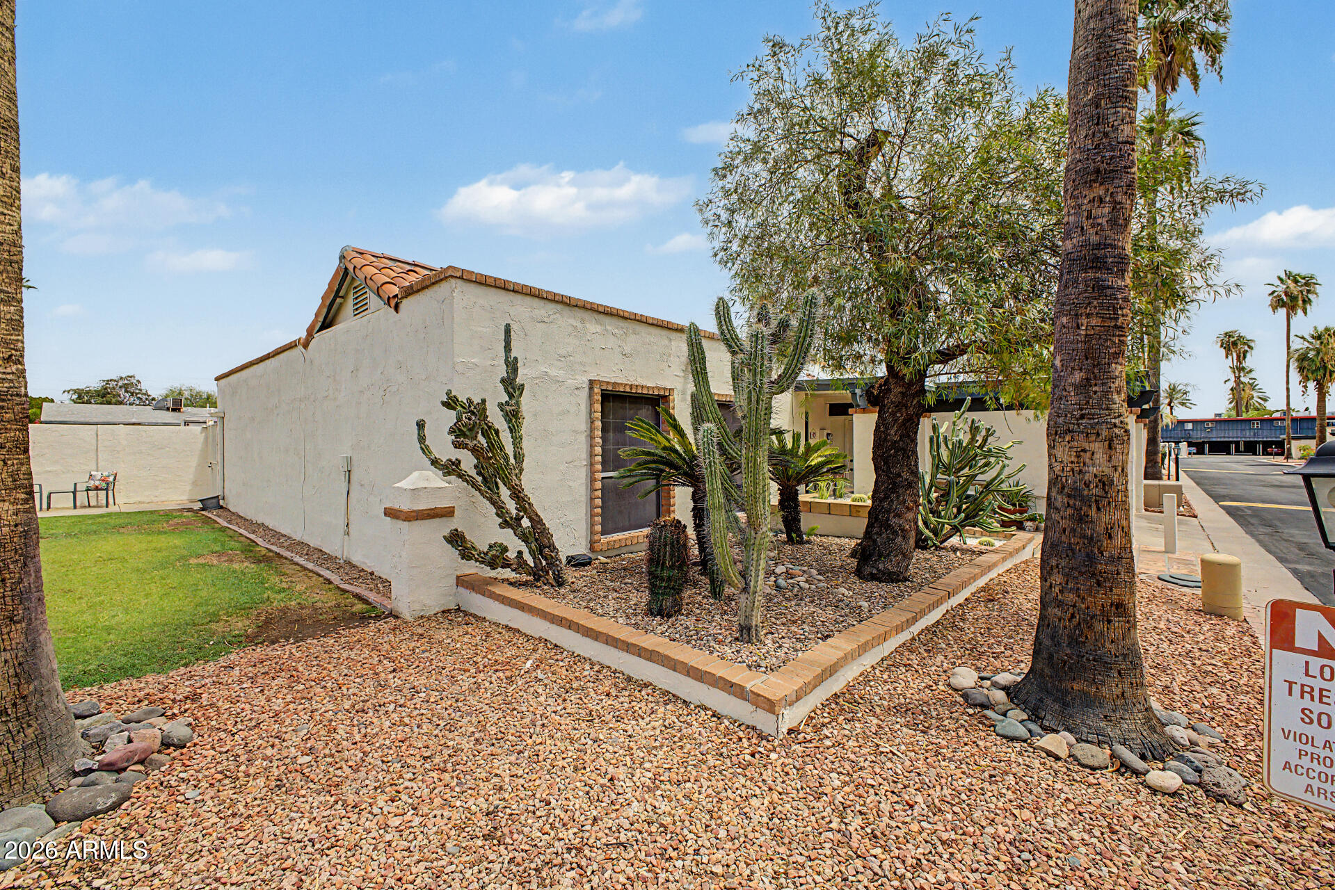 6559 N VILLA MANANA Drive