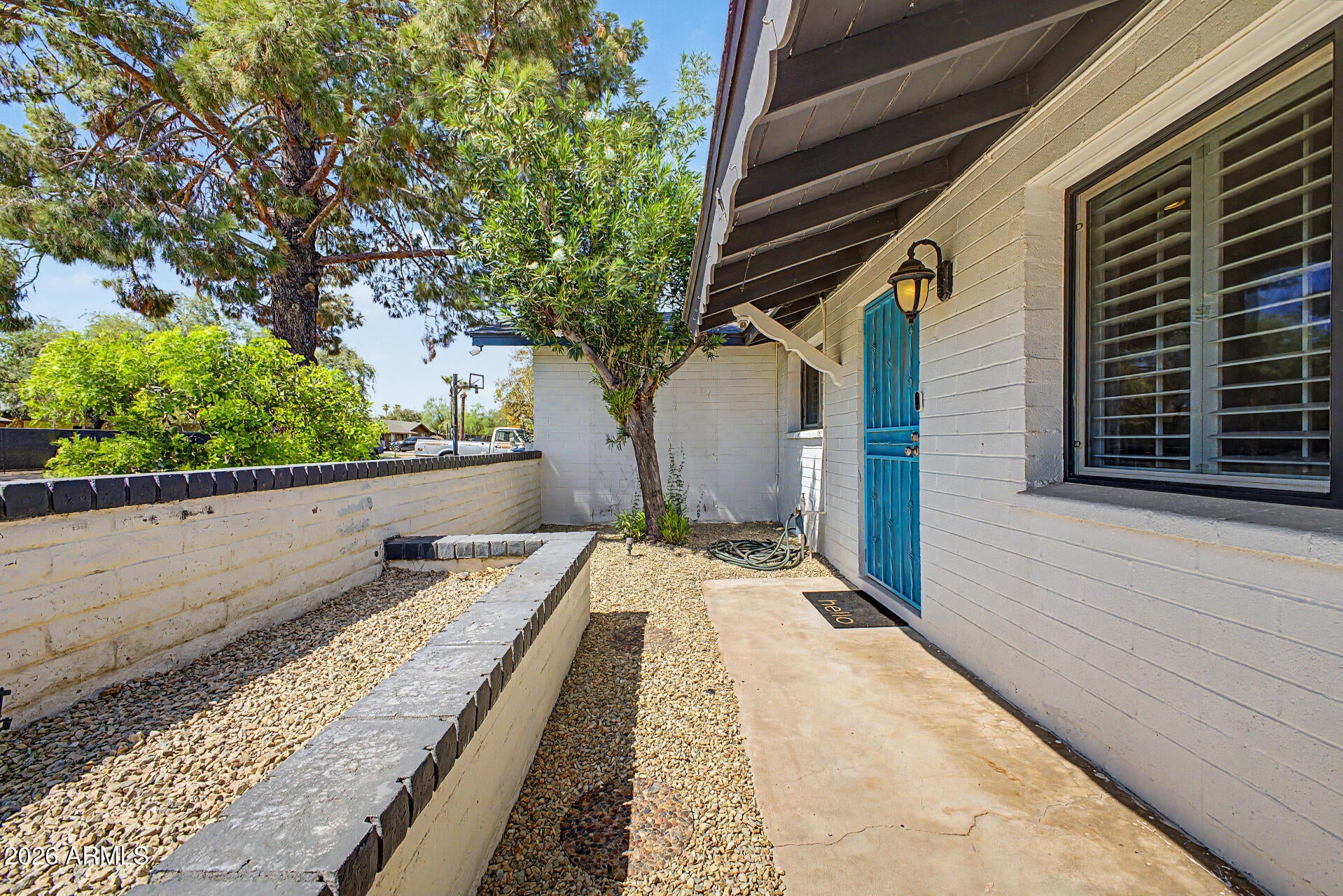 1006 W 12th Place