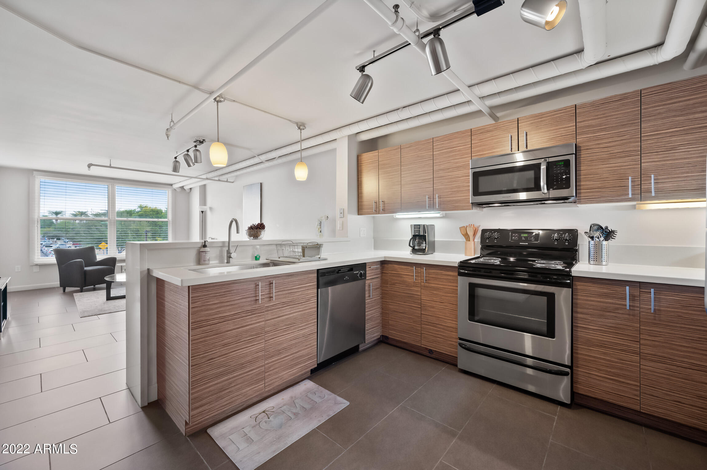 535 W THOMAS Road 212