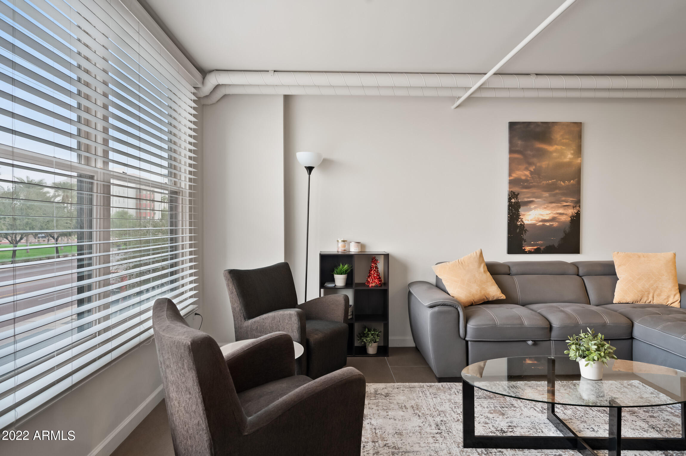 535 W THOMAS Road 212