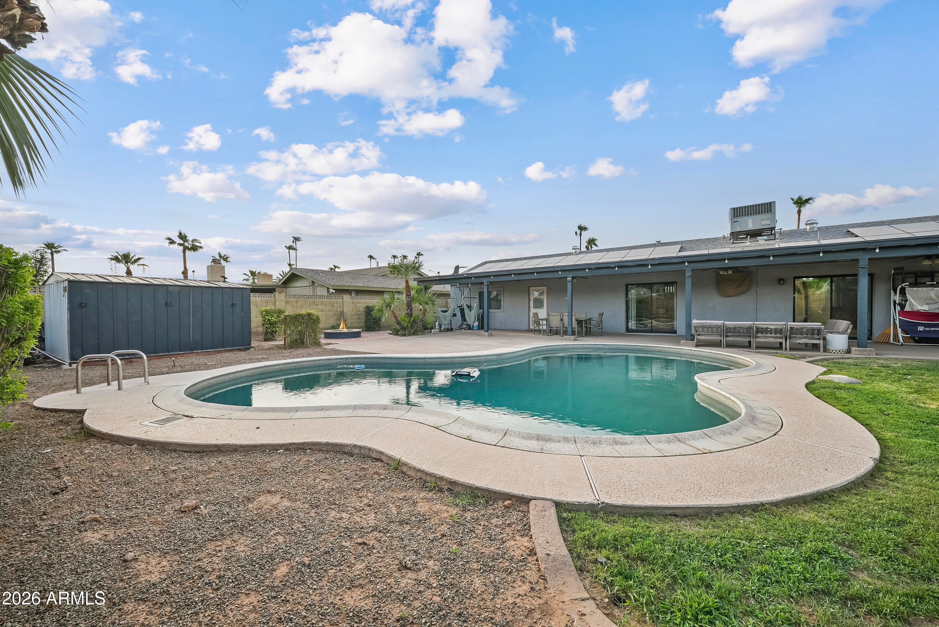3915 E YUCCA Street