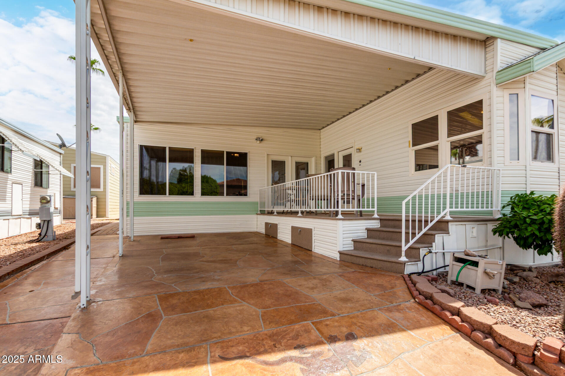 111 S GREENFIELD Road 480