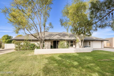 1902 E REDFIELD Road Tempe AZ 85283