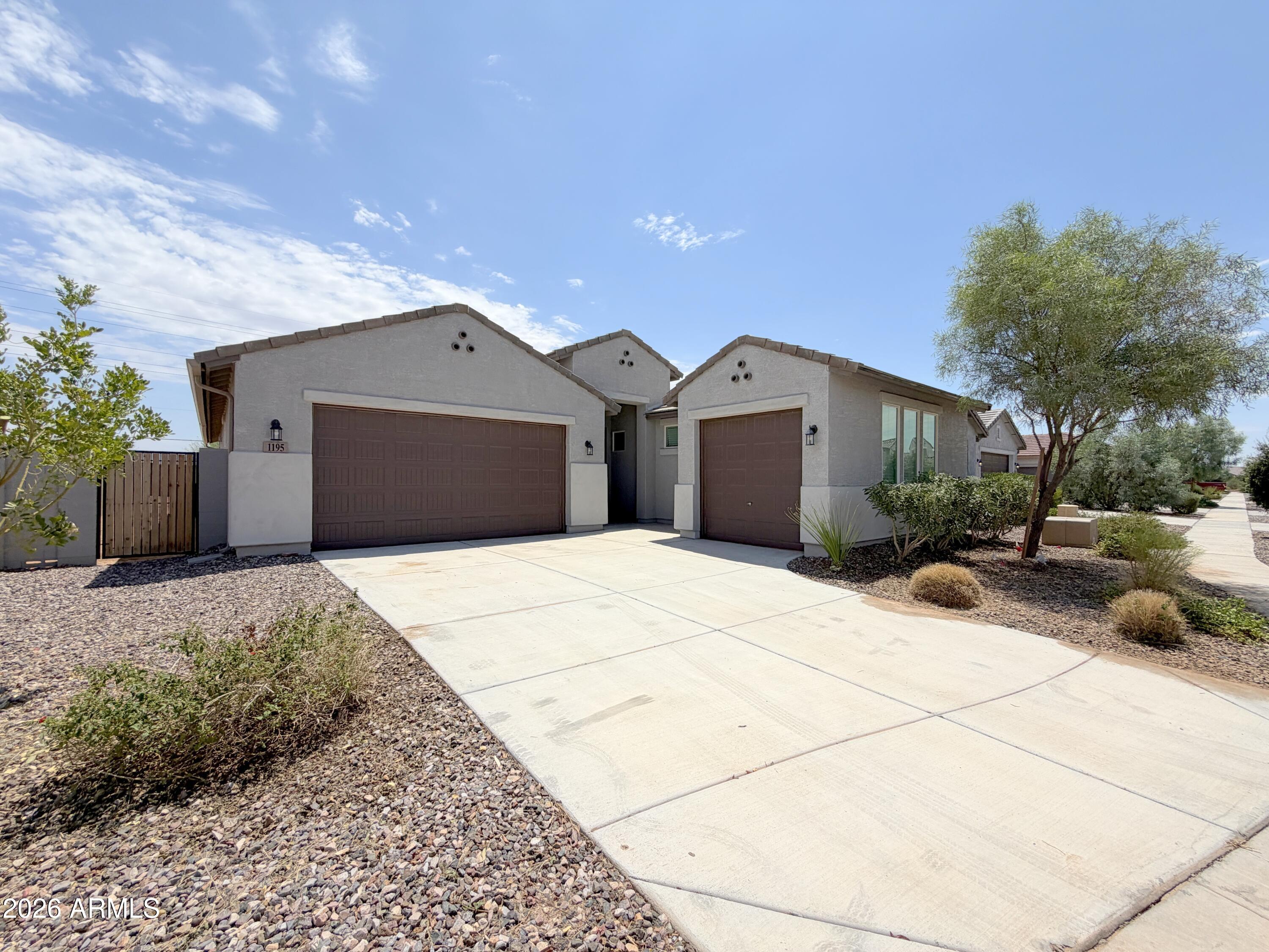 1195 E RIVERTON Place