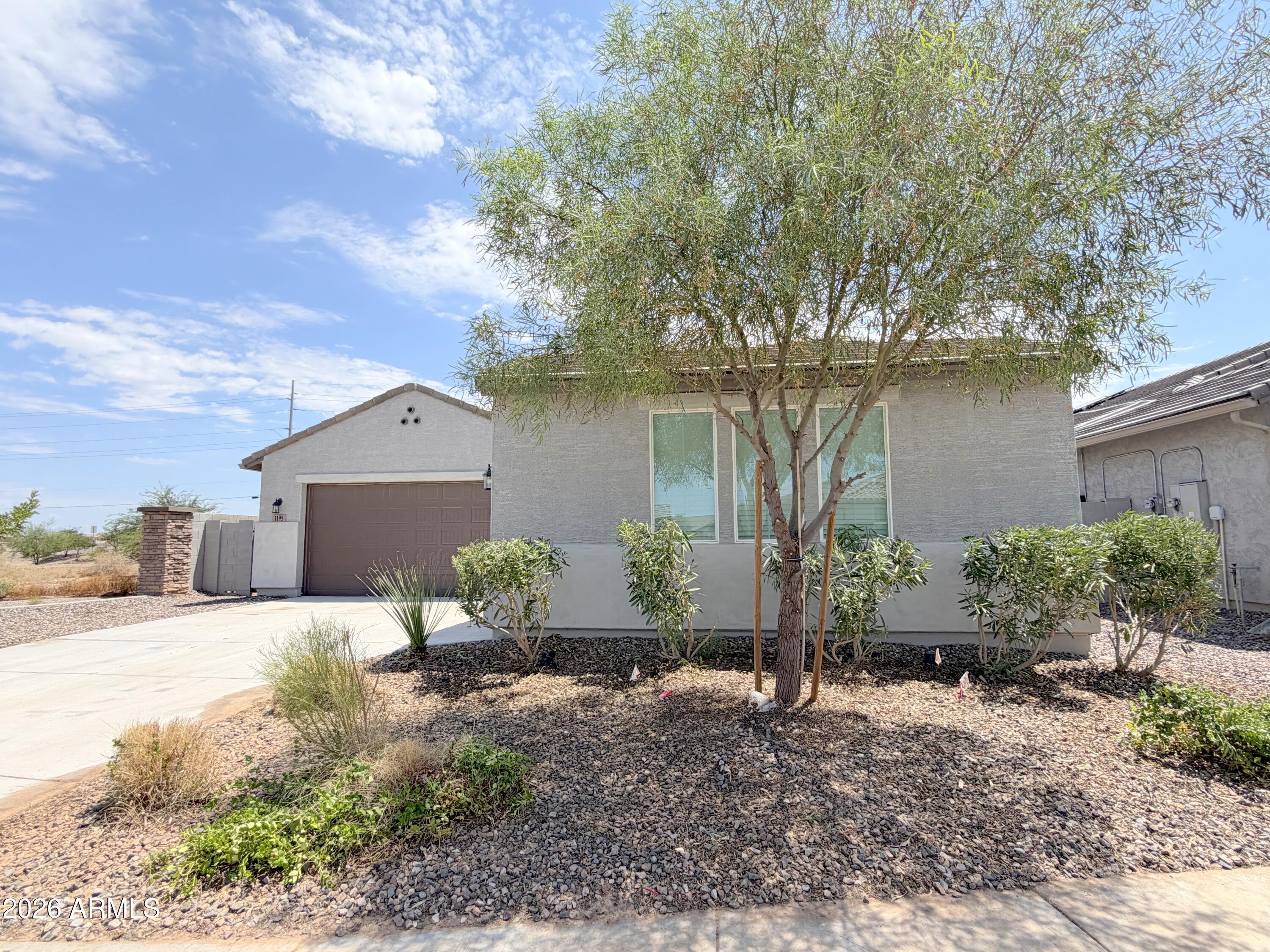1195 E RIVERTON Place