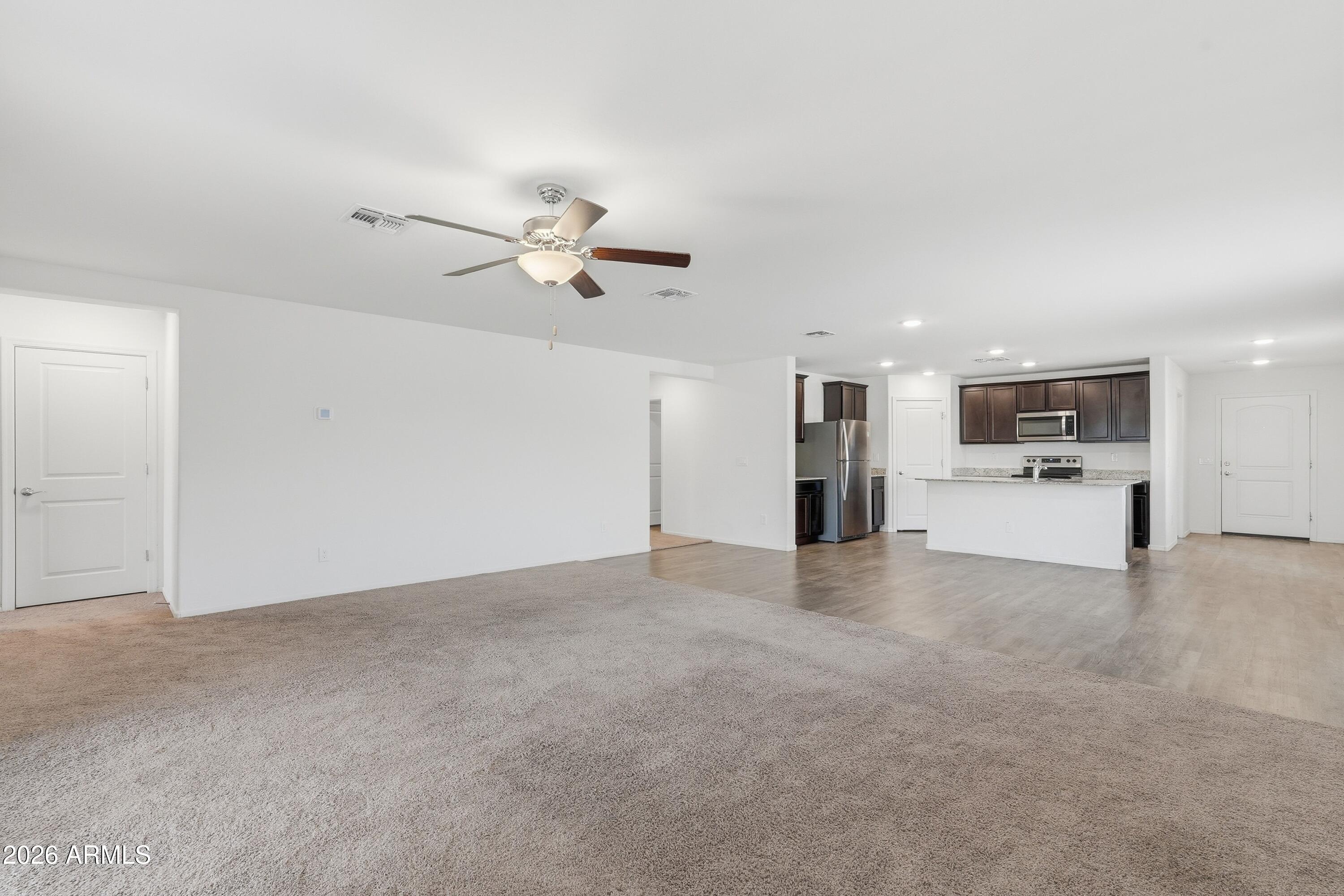 1552 E DEMAIN Drive