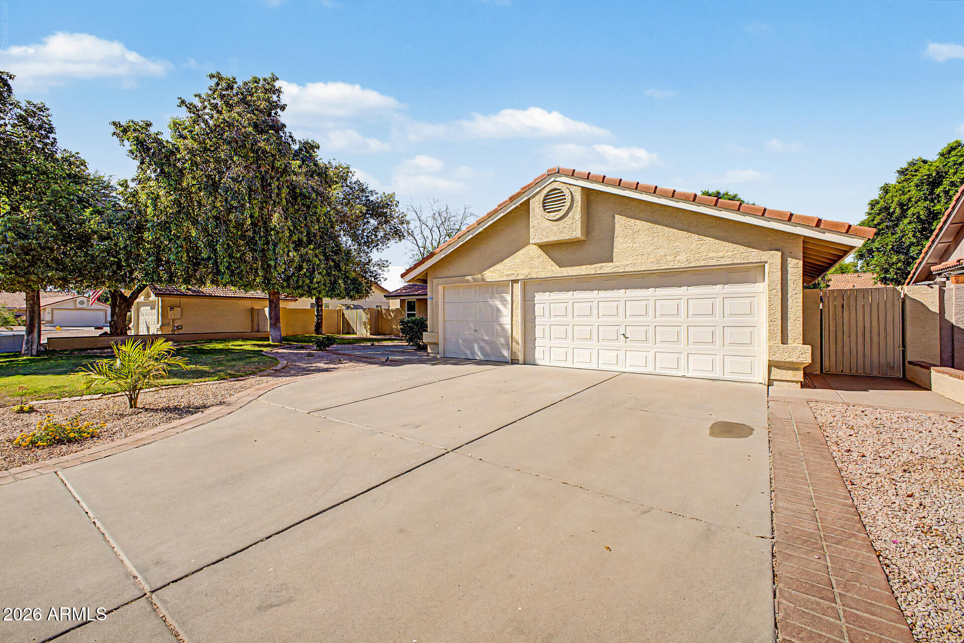 5526 E EVERGREEN Street