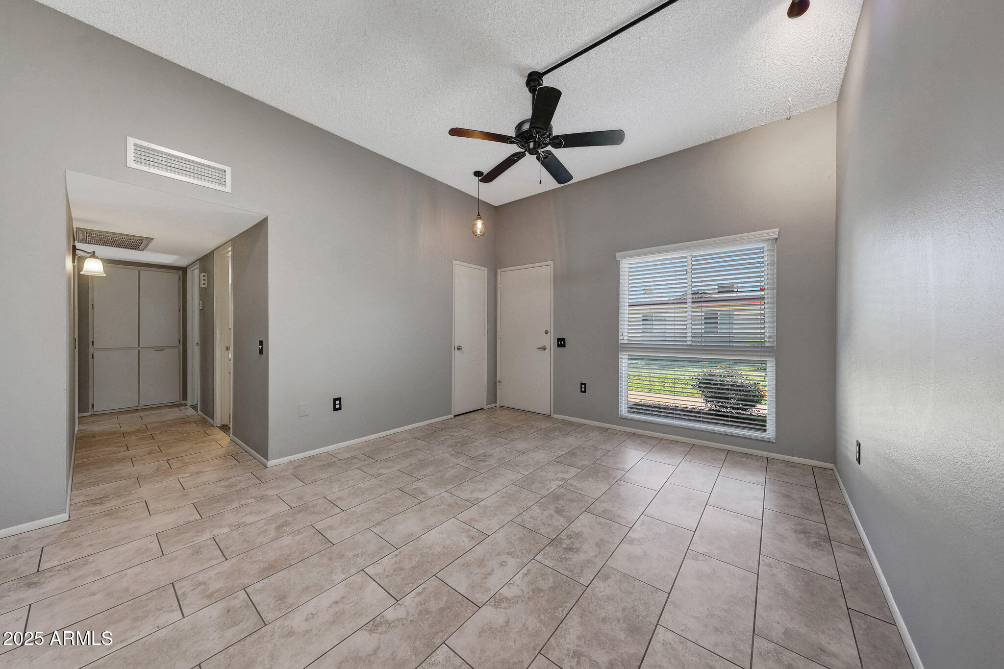 10020 W ROYAL OAK Road E