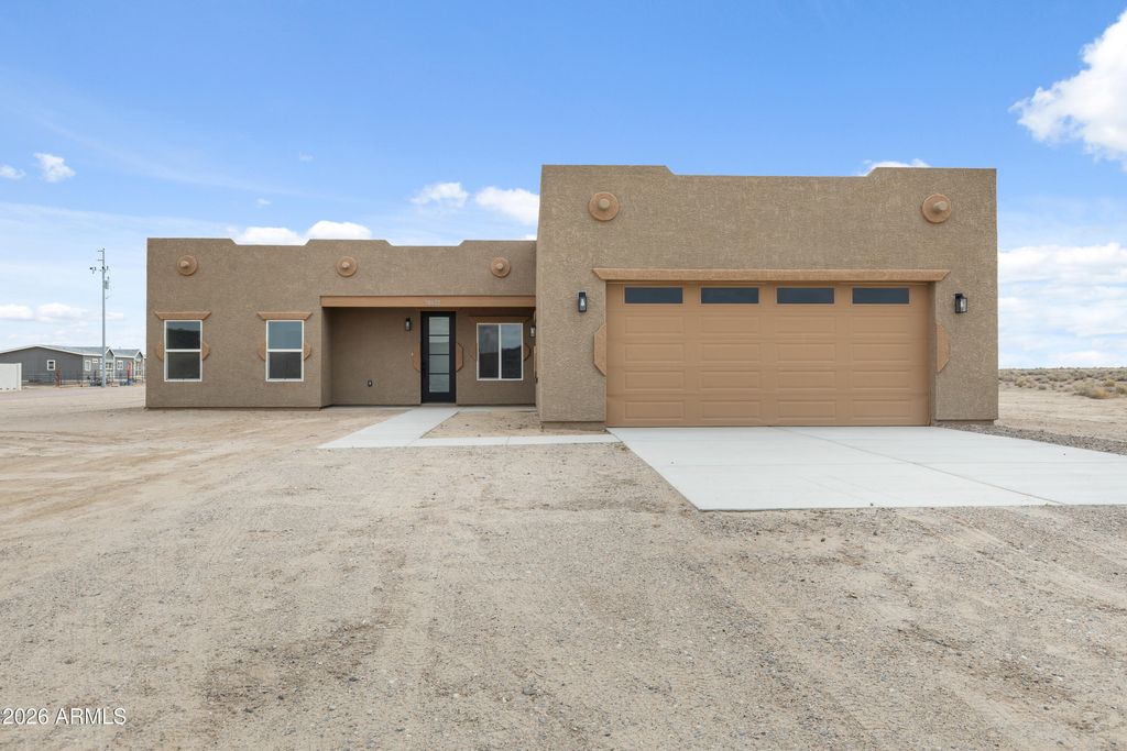 Photo of 38422 W Buckeye Road, Tonopah, AZ 85354 (MLS # 6944048)