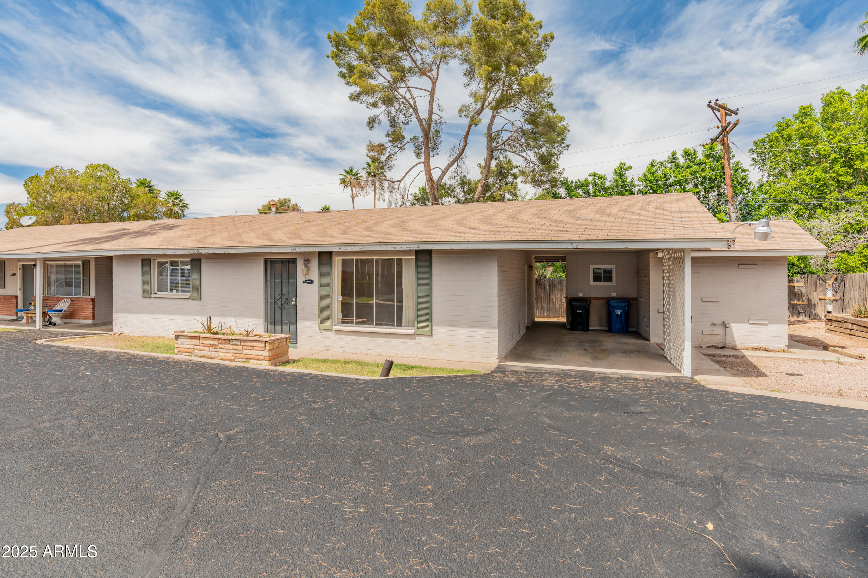 524 W FAIRWAY Drive 9