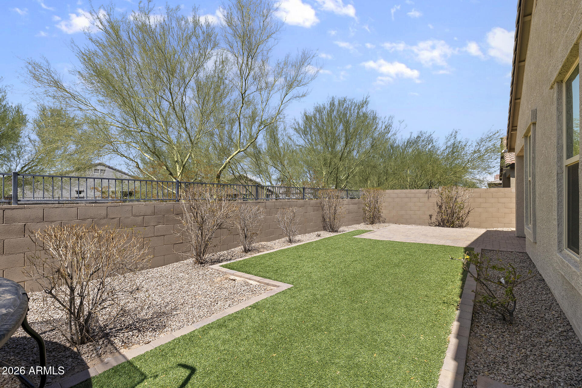 13642 W DESERT MOON Way