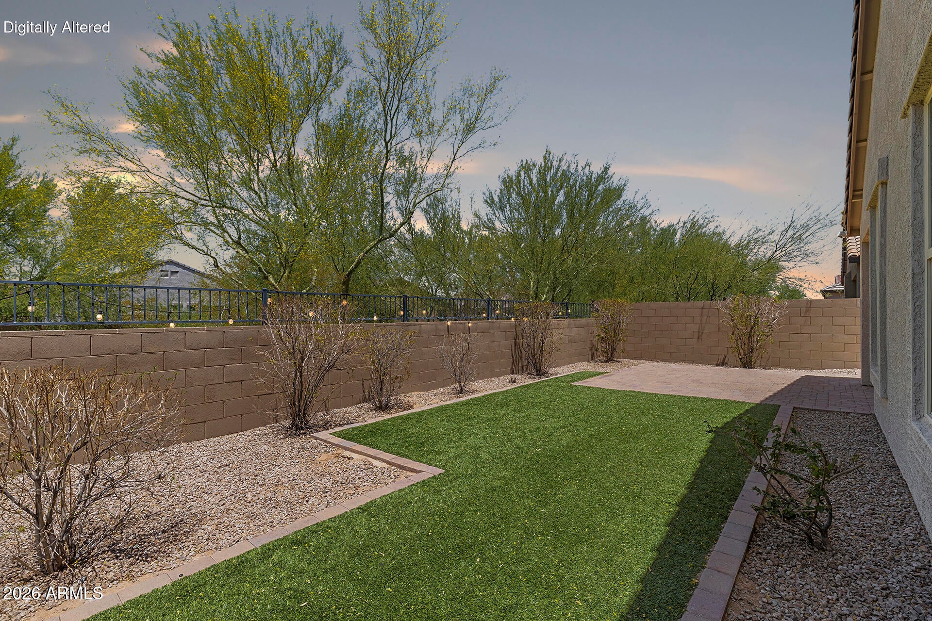 13642 W DESERT MOON Way