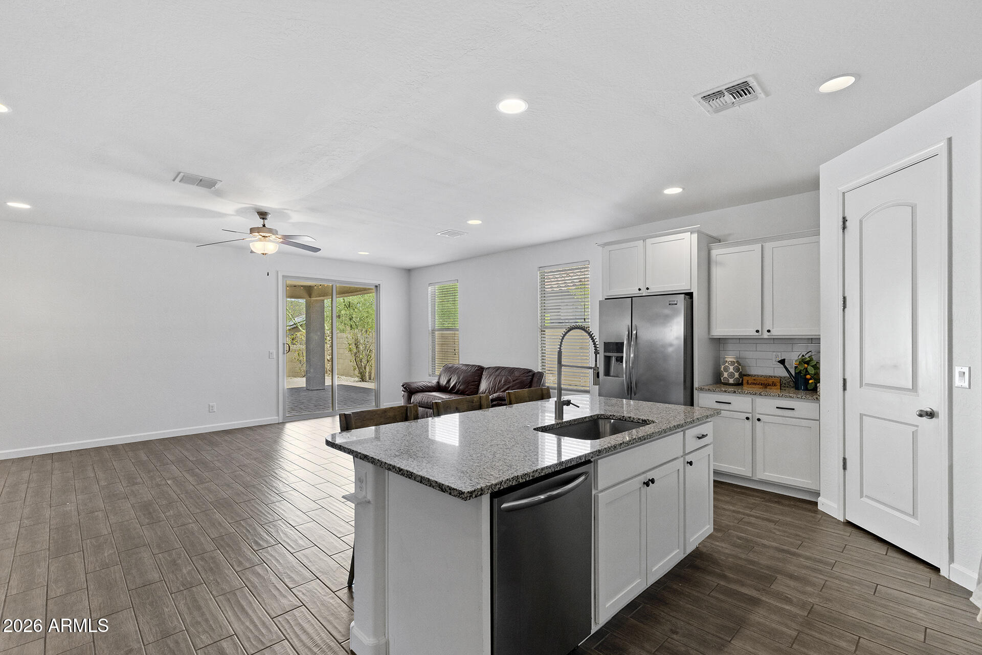 13642 W DESERT MOON Way