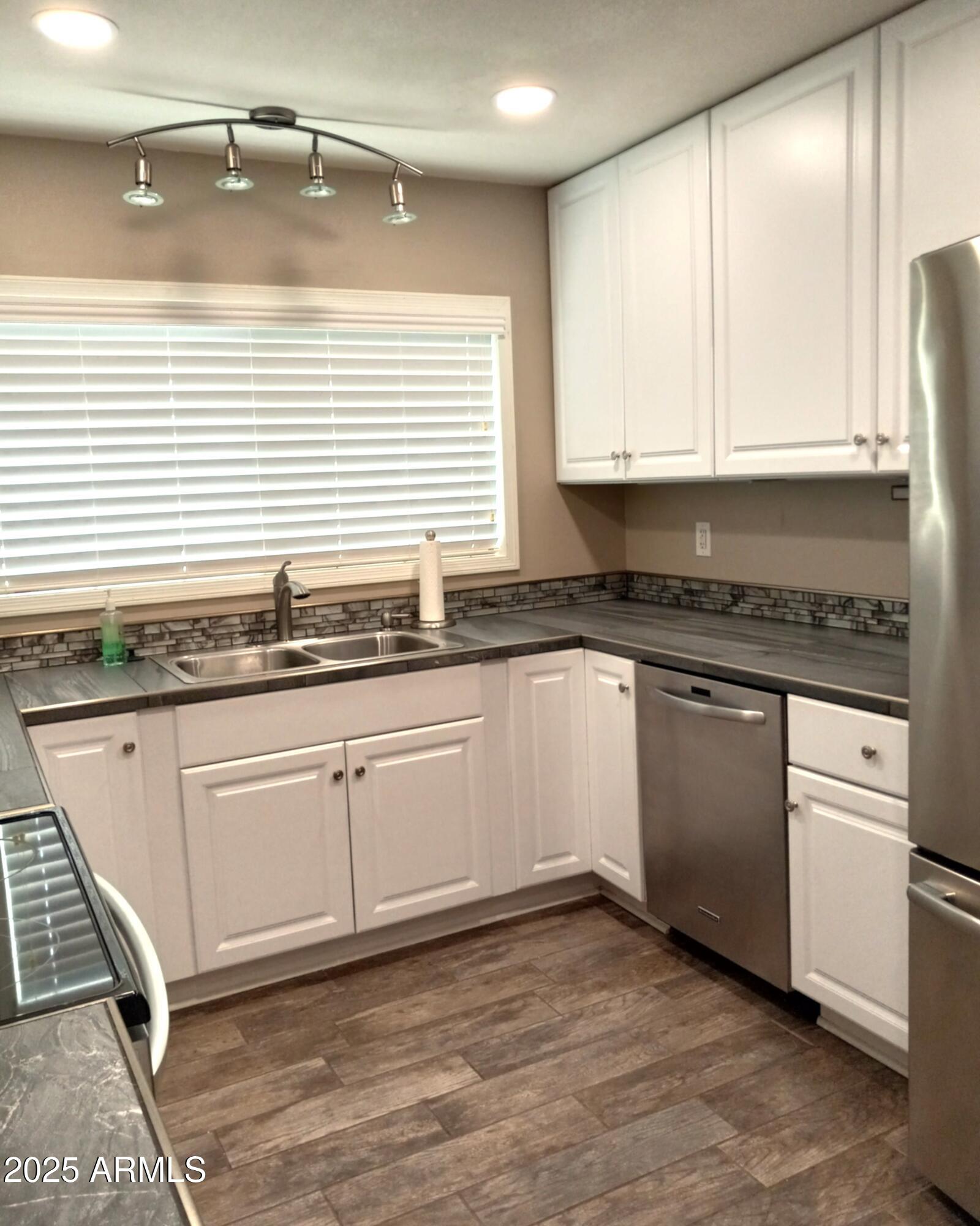 7509 E RANCHO VISTA Drive