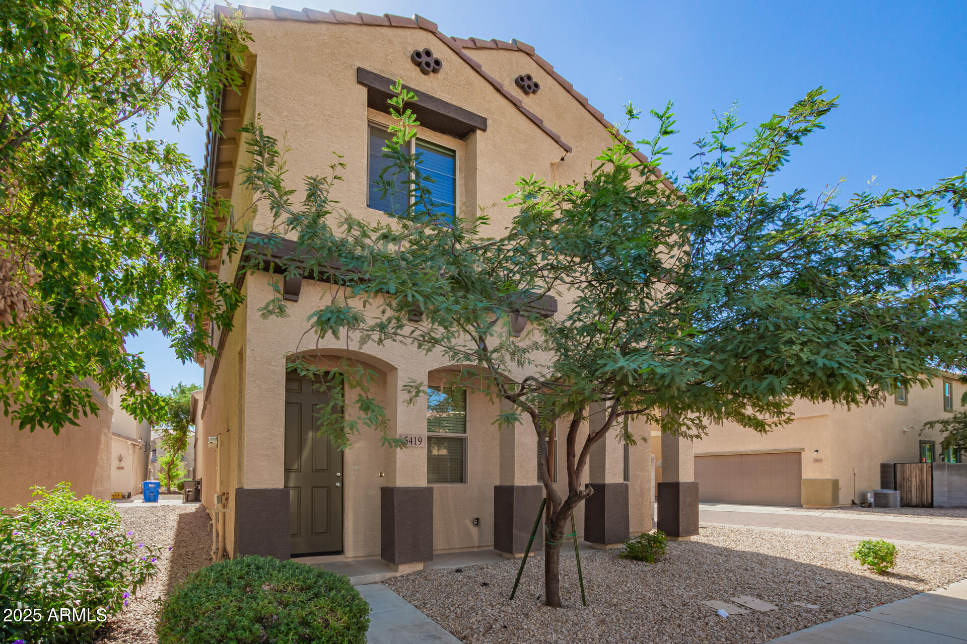 5419 W ILLINI Street