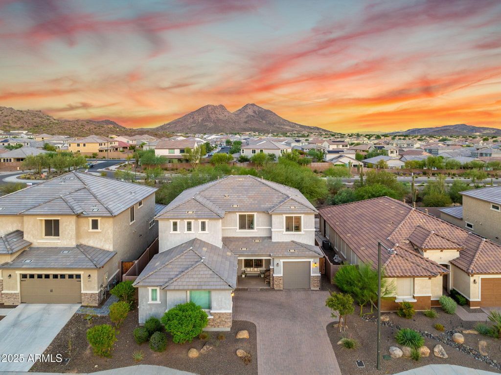 Photo of 27201 N 71st Lane, Peoria, AZ 85383 (MLS # 6923310)