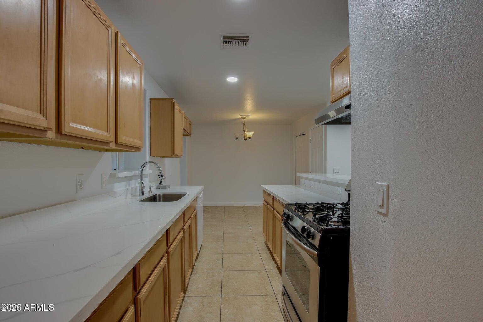 4948 W Pierson Street