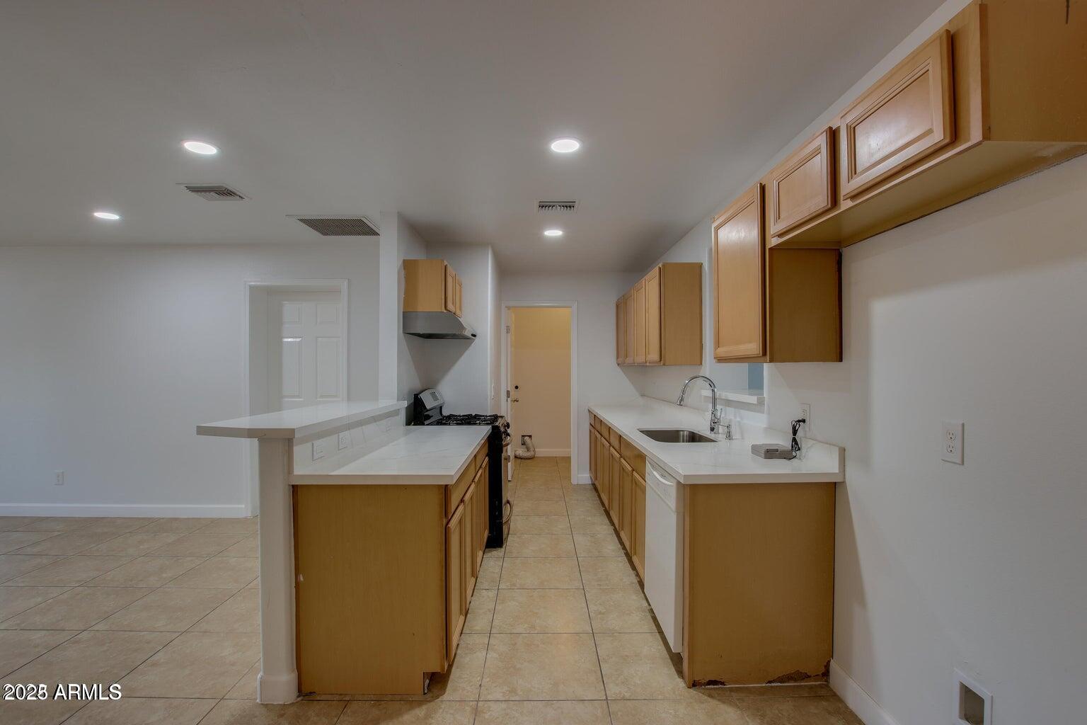 4948 W Pierson Street